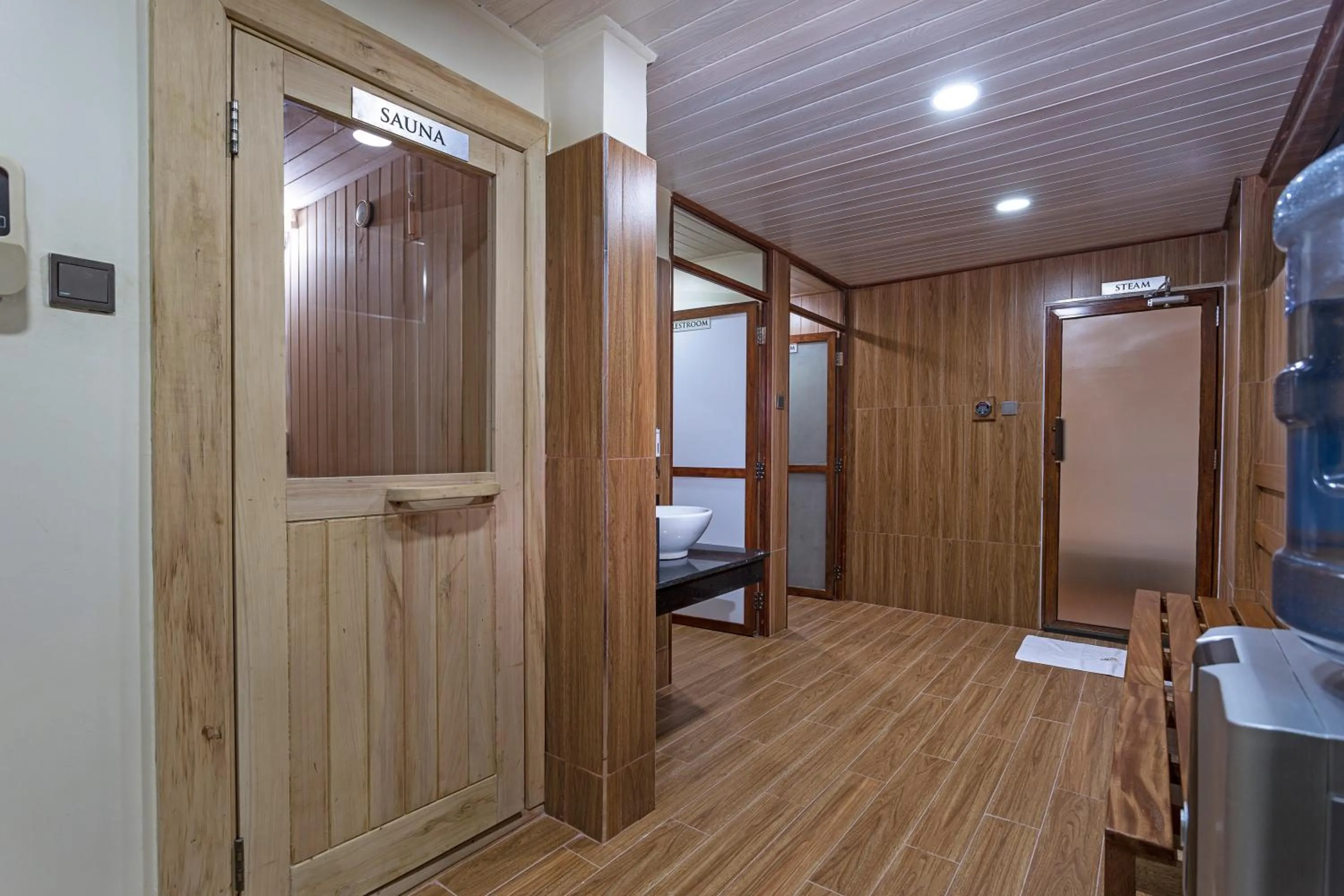 Spa and wellness centre/facilities in Saggys Suites Hotel & Spa