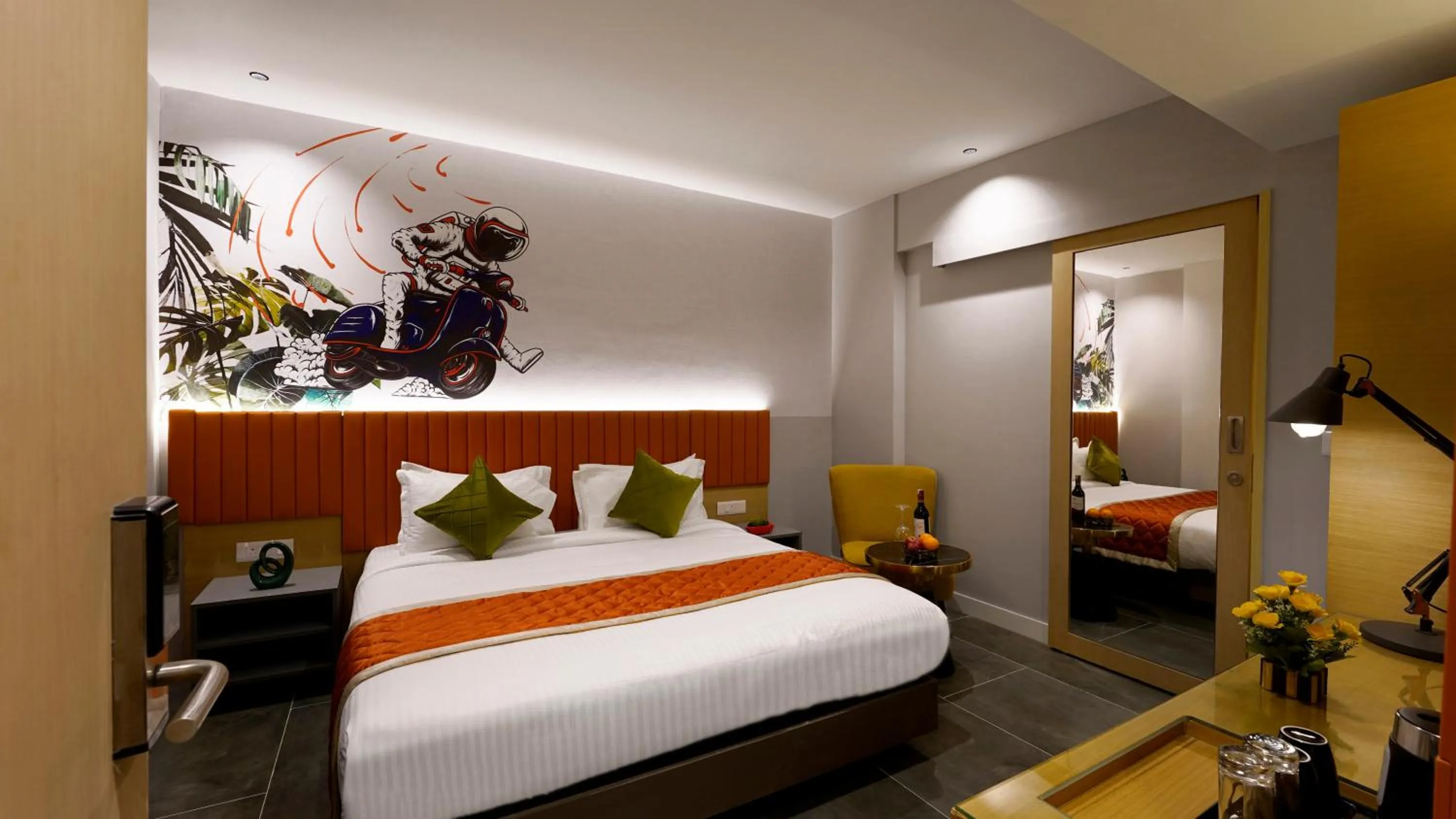 Photo of the whole room, Bed in City Keys Bangalore By Bestinn Leisure