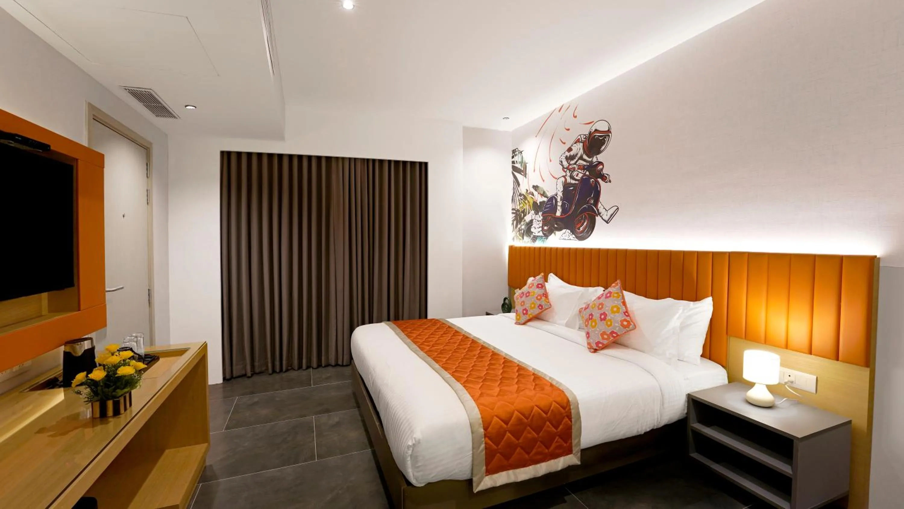 Photo of the whole room, Bed in City Keys Bangalore By Bestinn Leisure