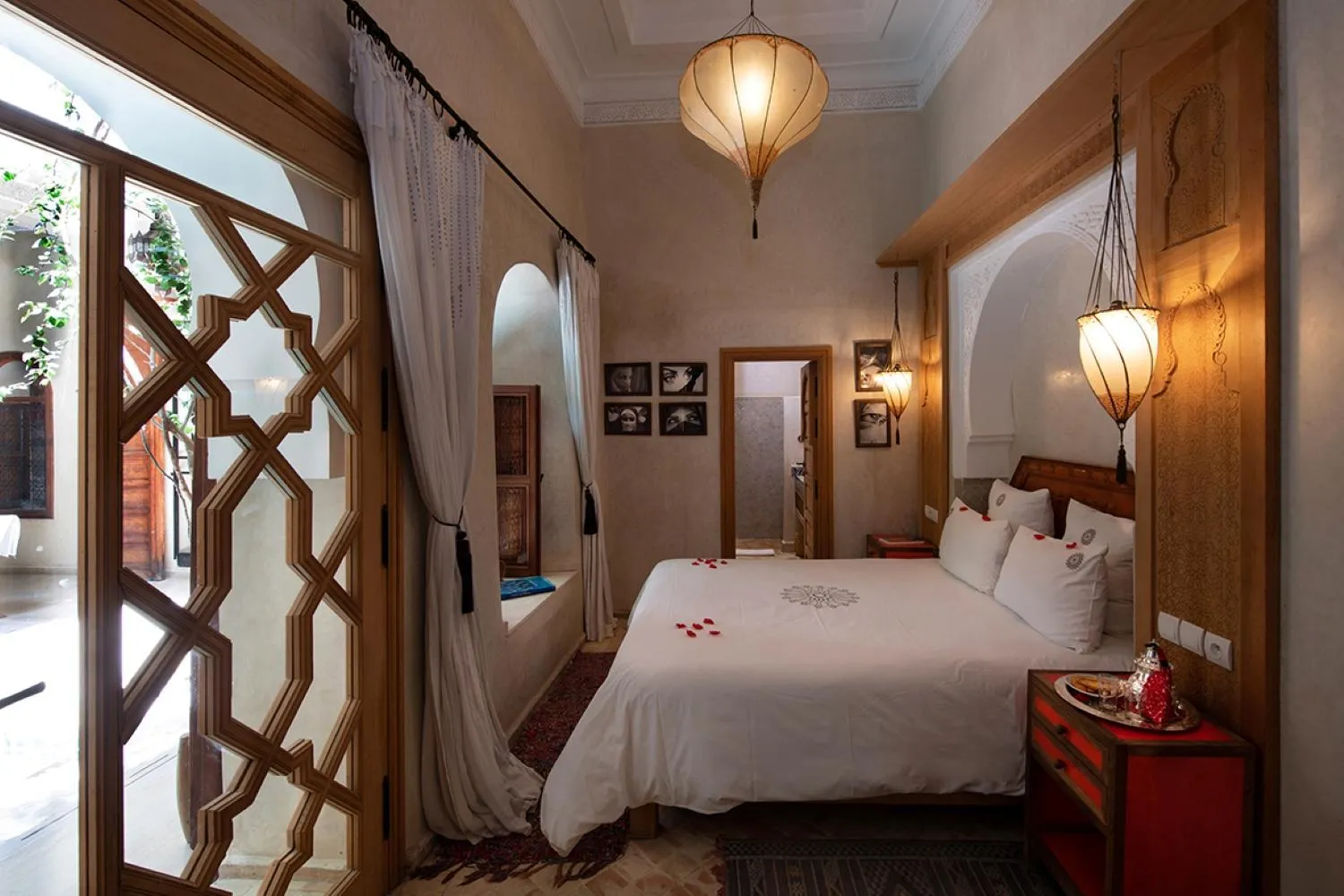 Bed in Riad Dar Justo Hotel Boutique & Spa