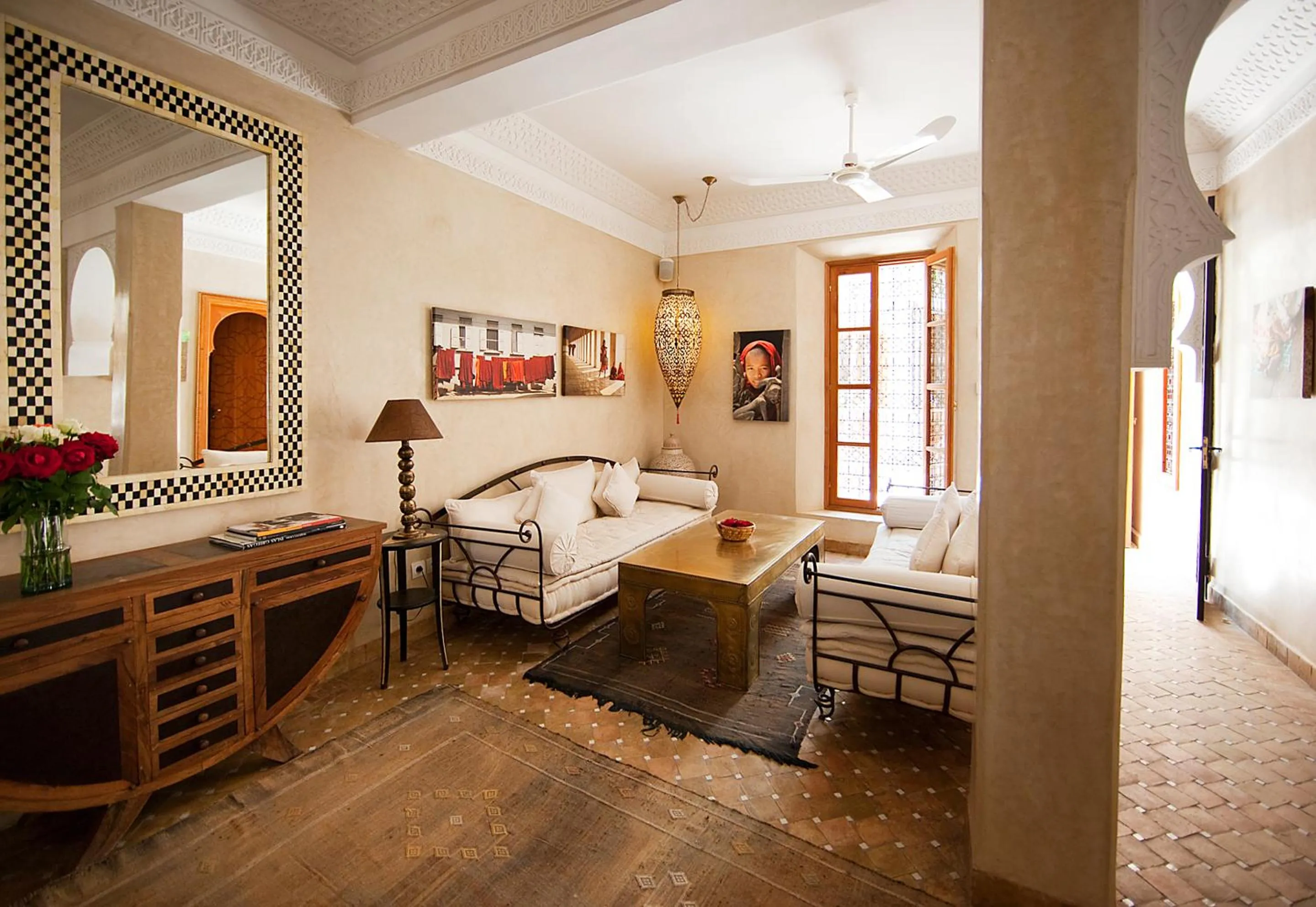 Communal lounge/ TV room, Bed in Riad Dar Justo Hotel Boutique & Spa