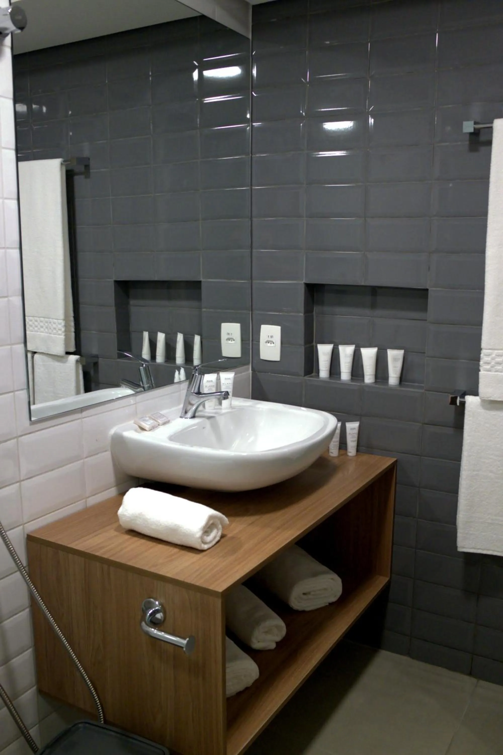 Bathroom in HIGI HOTEL SÃO PAULO