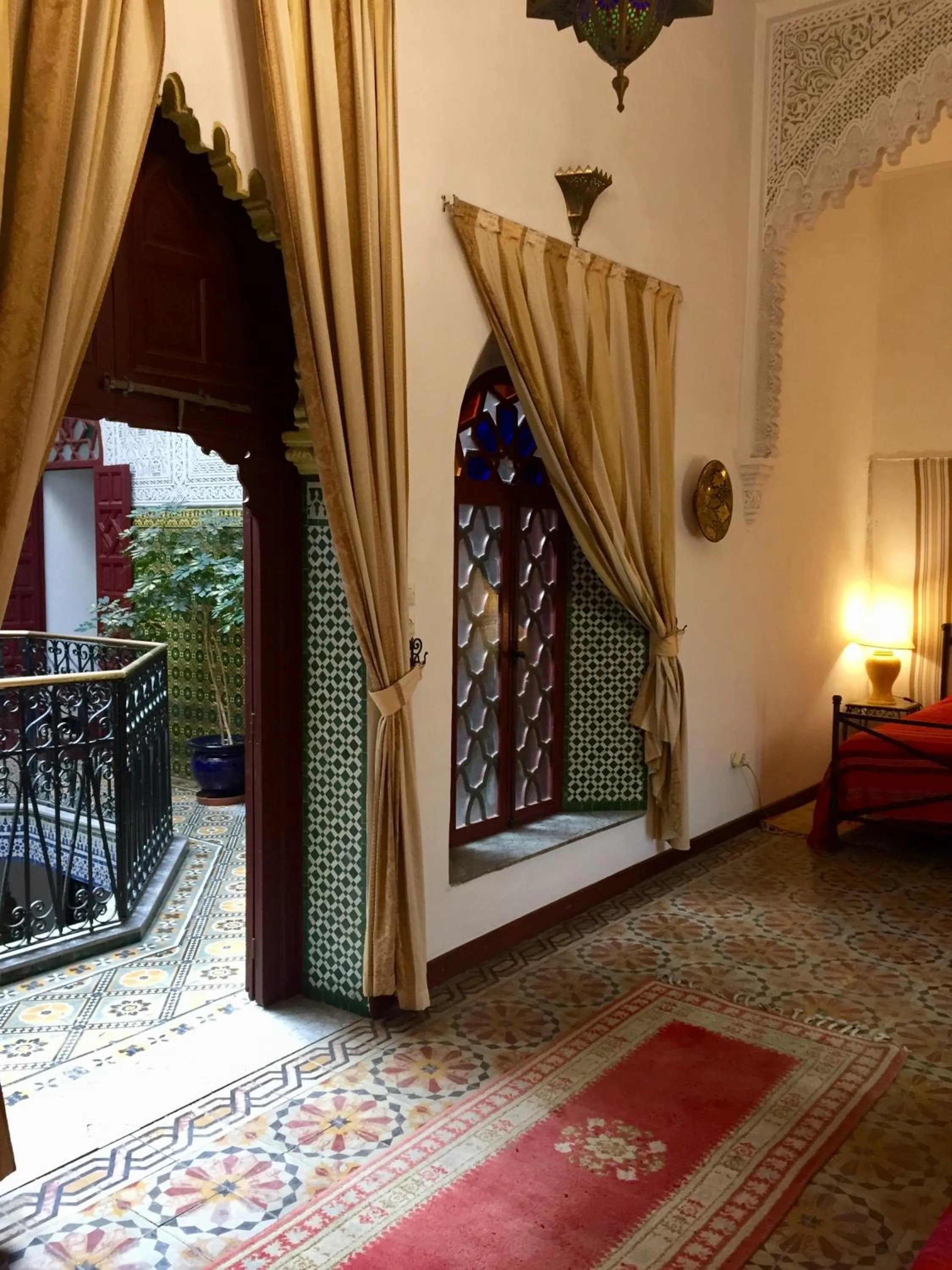 Photo of the whole room, Bed in Riad A La Belle Etoile