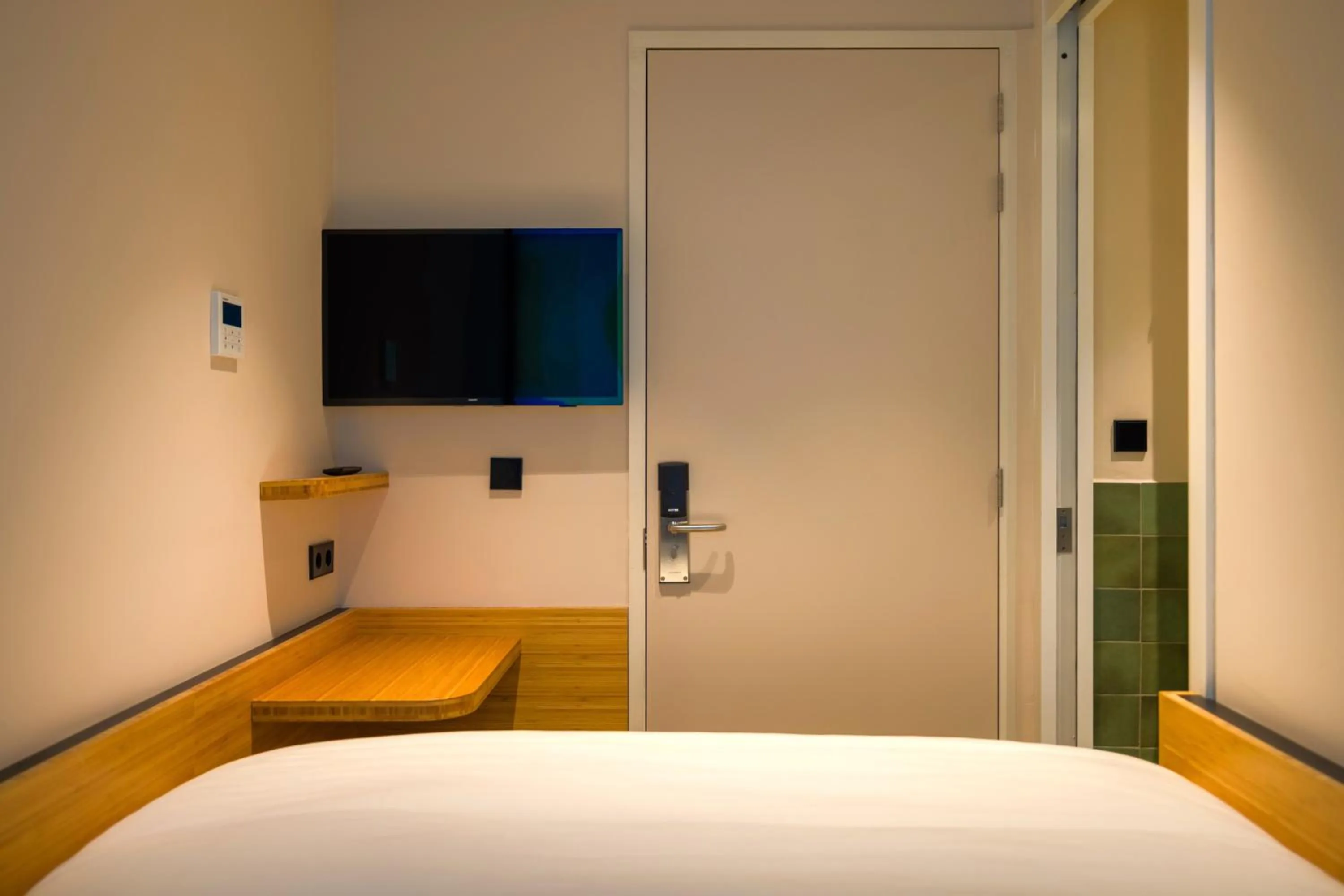 TV and multimedia, Bed in Poppies