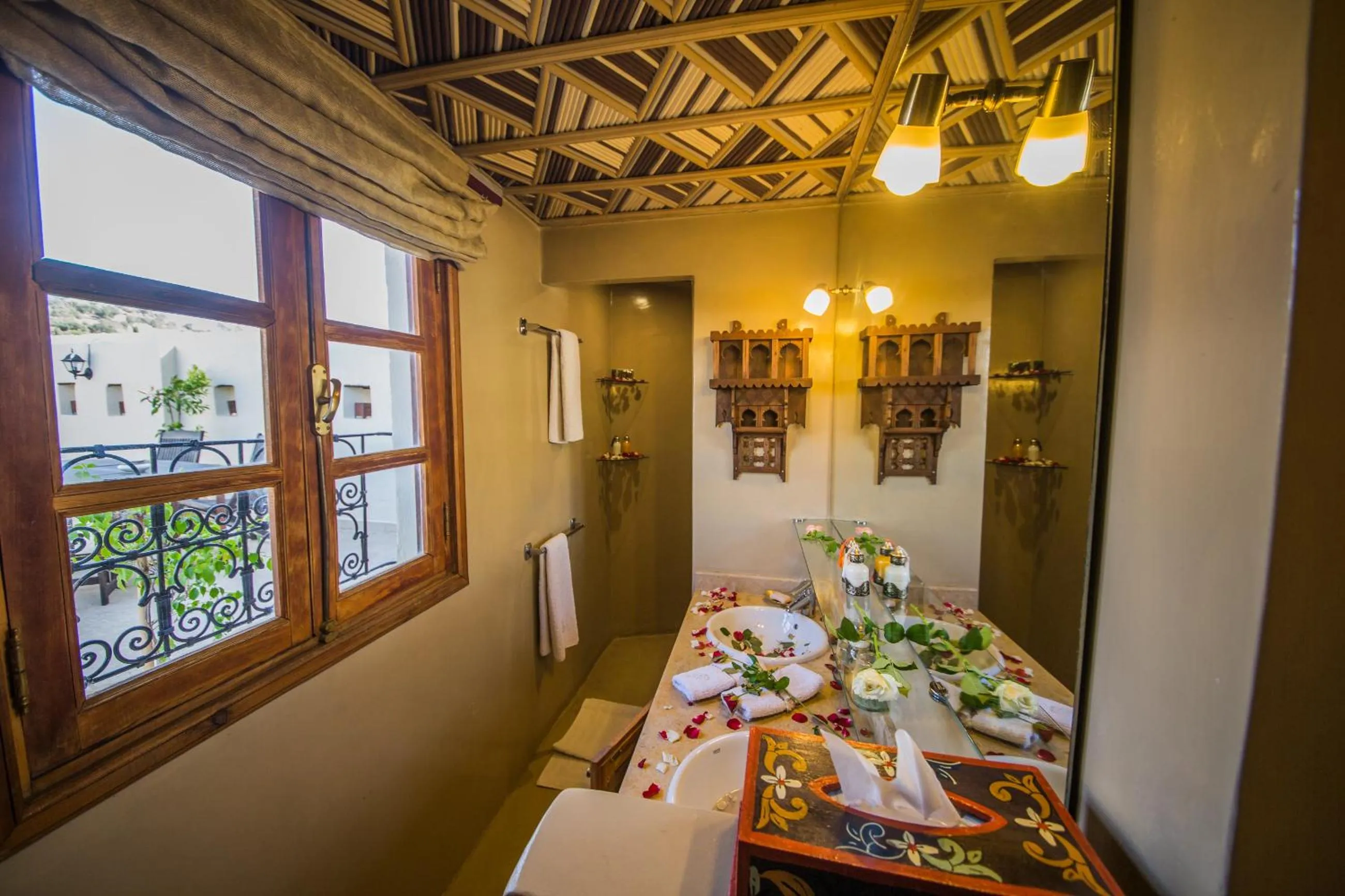 Shower in Dar victoria