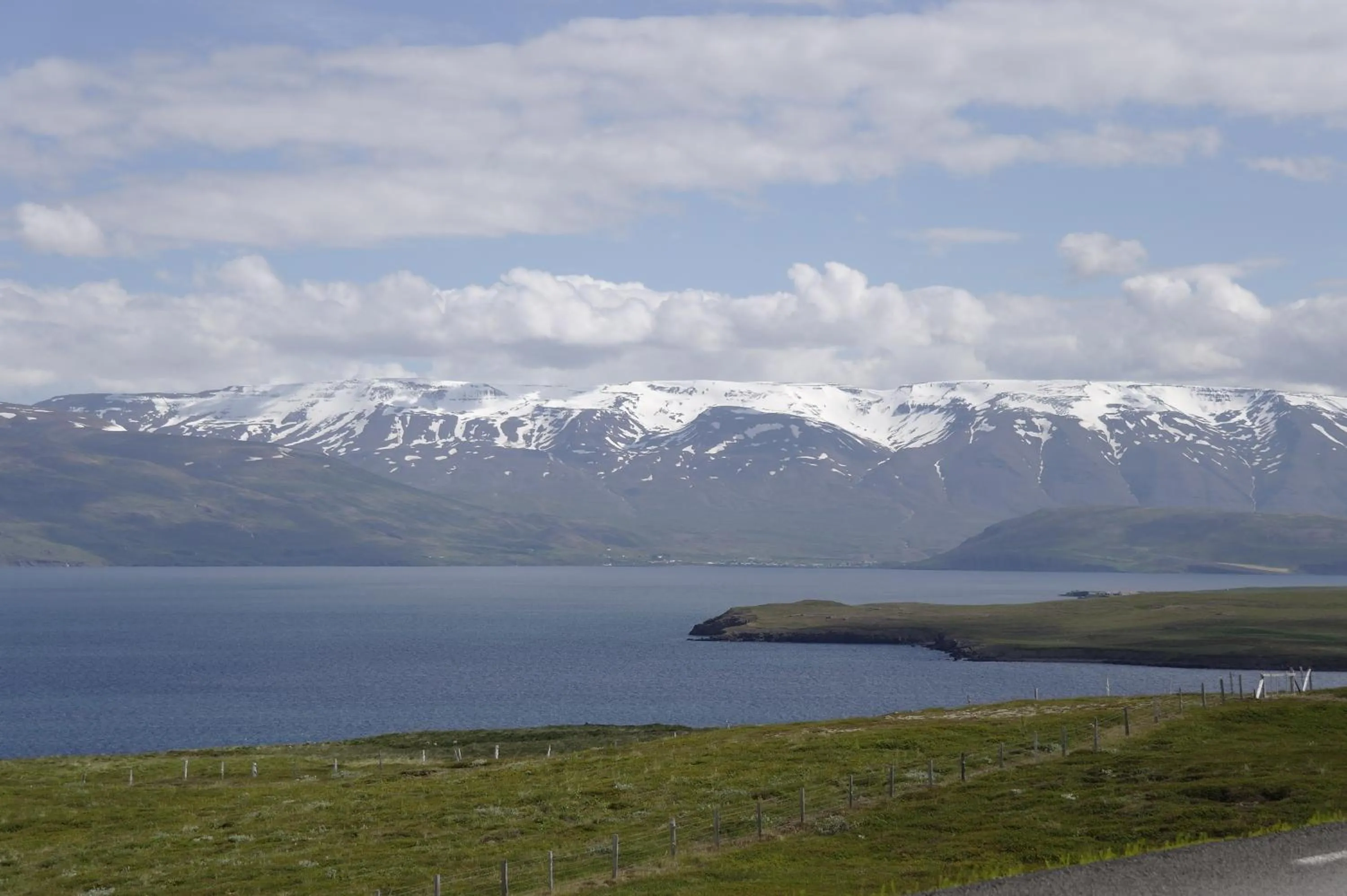 Mountain view in Hótel Dalvík