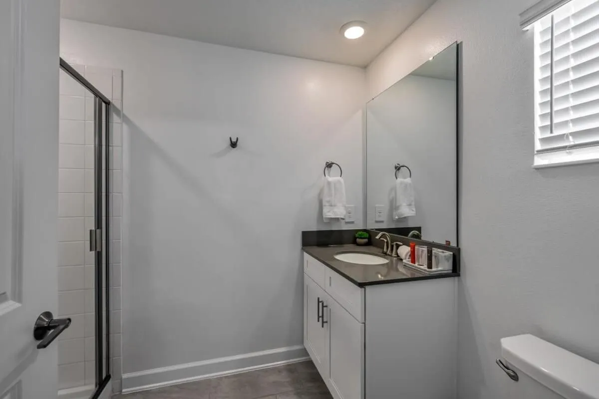 Brand New Corner Lot Pond View Vacation Home