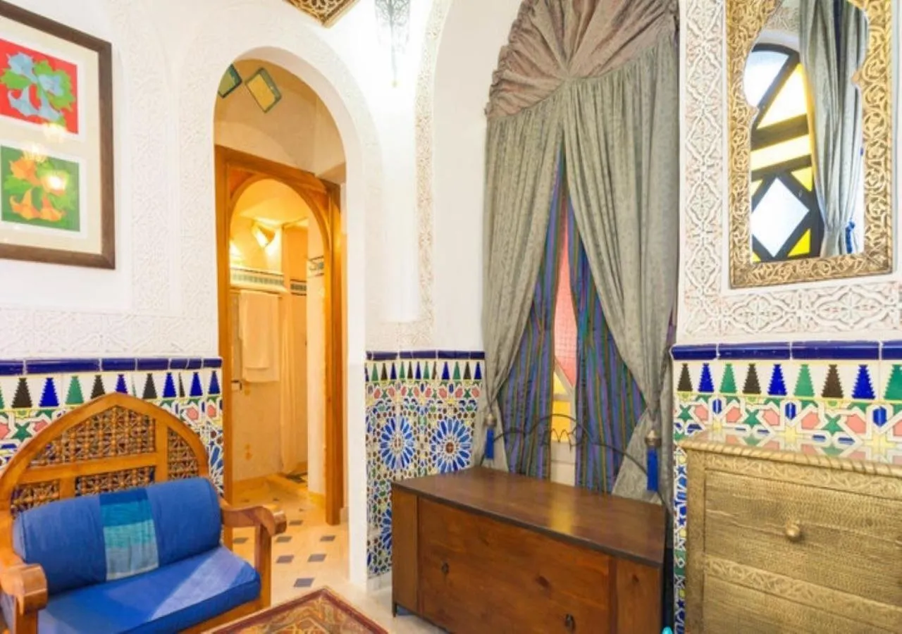 Photo of the whole room in Riad Maison Arabo-Andalouse