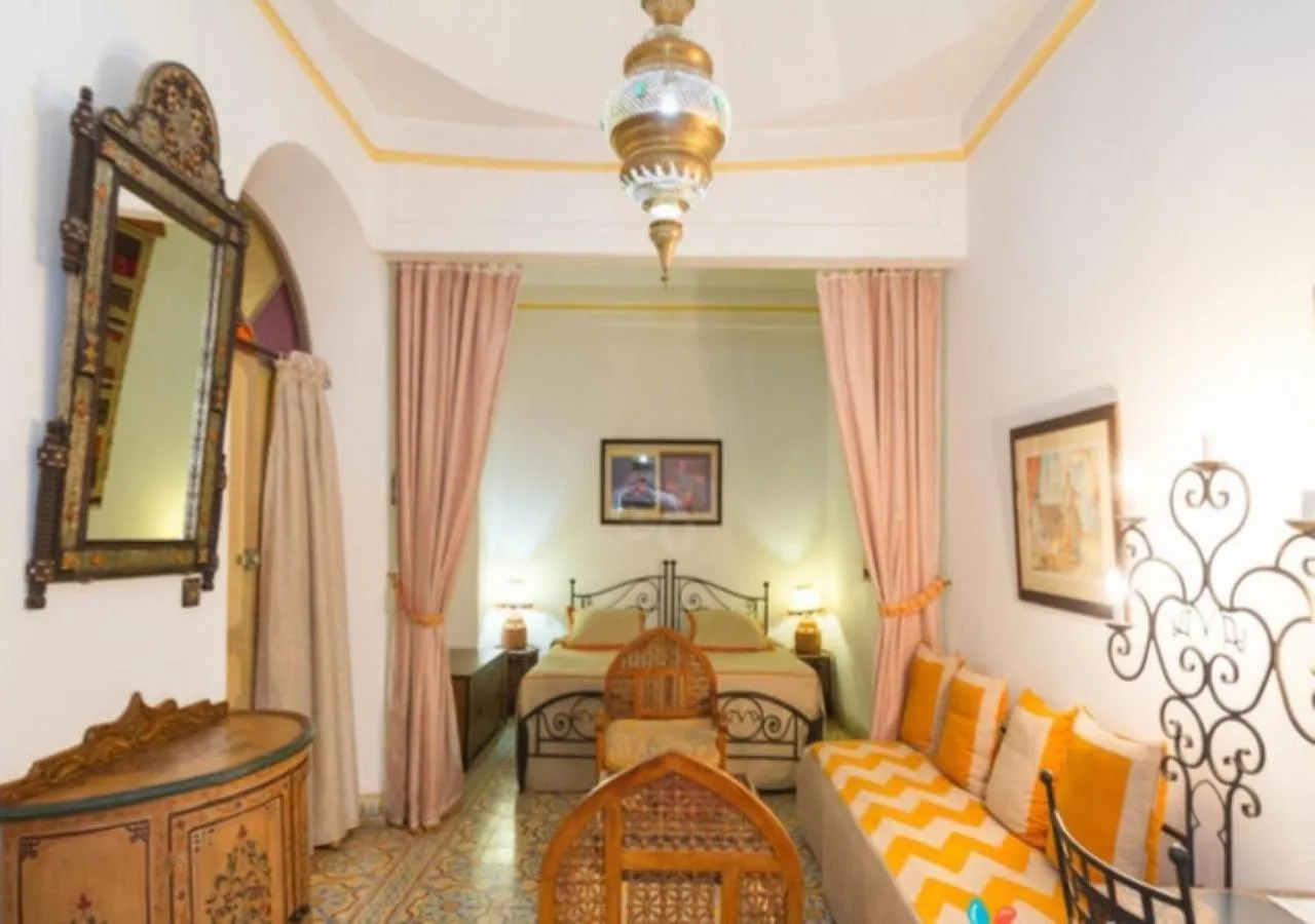 Photo of the whole room, Bed in Riad Maison Arabo-Andalouse