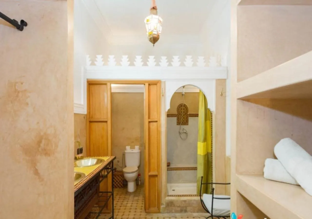 Bathroom, Bed in Riad Maison Arabo-Andalouse