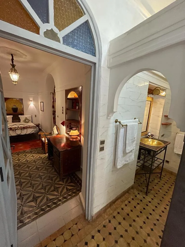 Photo of the whole room, Bed in Riad Maison Arabo-Andalouse