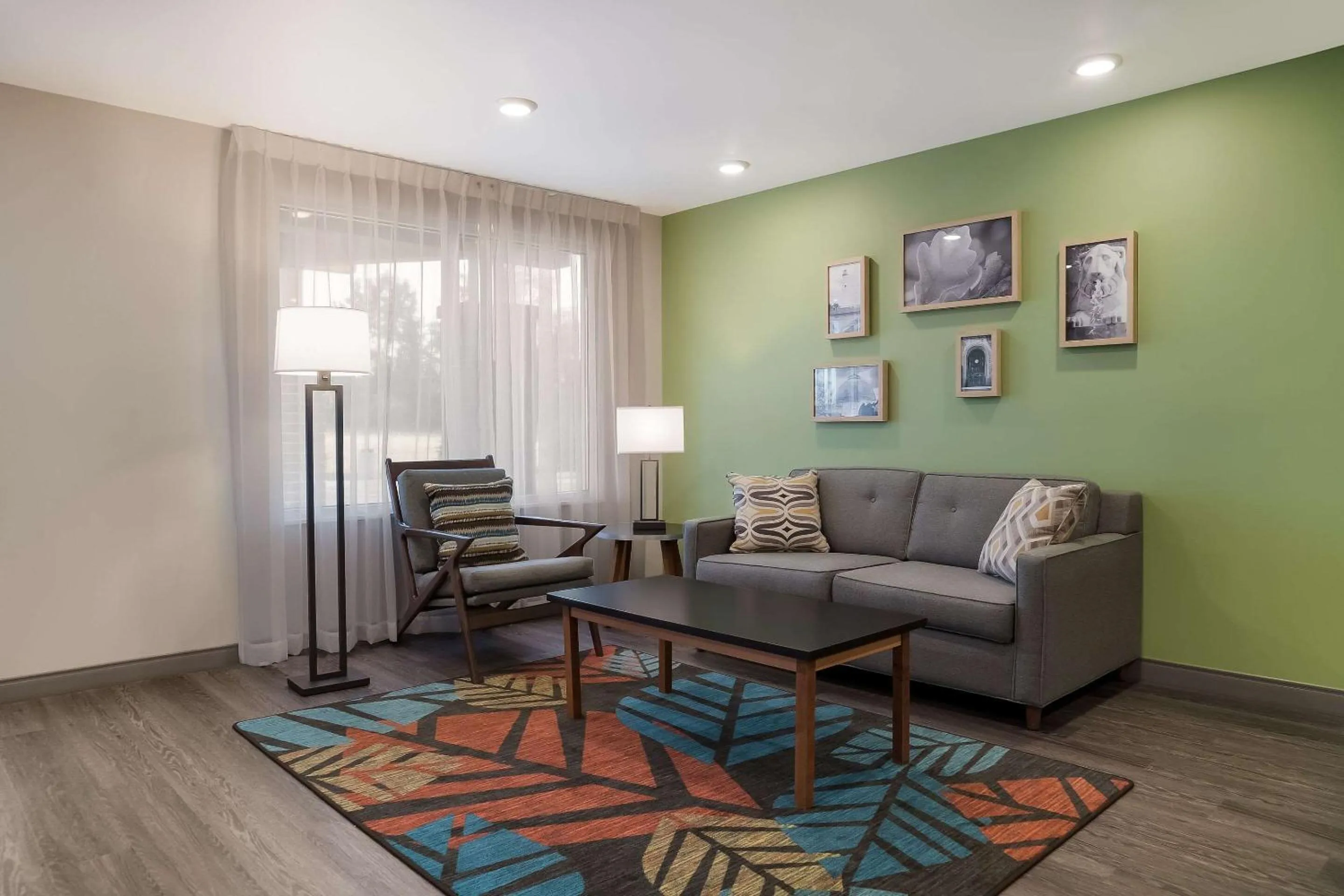 Lobby or reception in WoodSpring Suites Detroit Sterling Heights