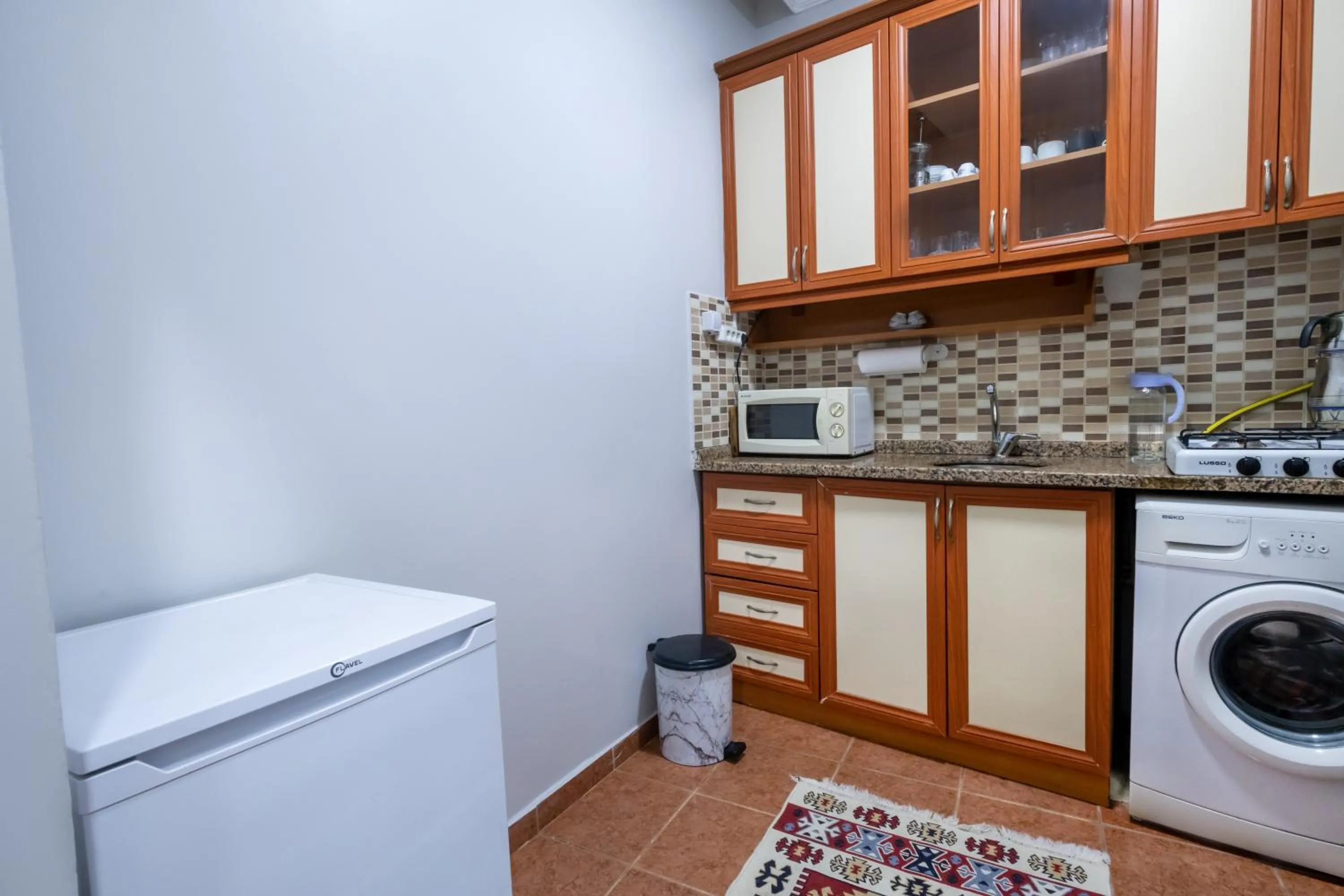 Kitchen or kitchenette in İSTANBLUE TAKSİM APART HOTEL