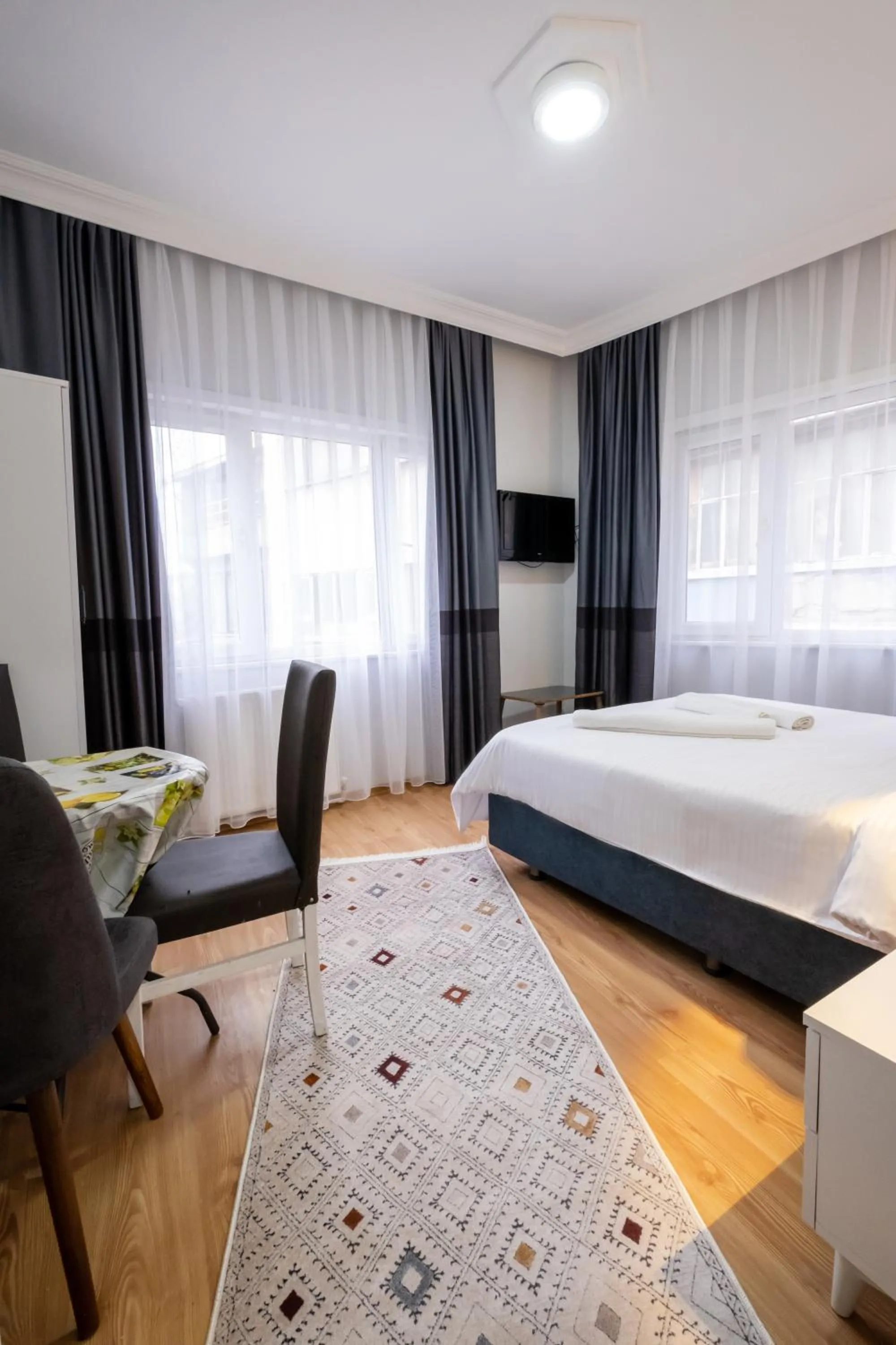 Bed in İSTANBLUE TAKSİM APART HOTEL