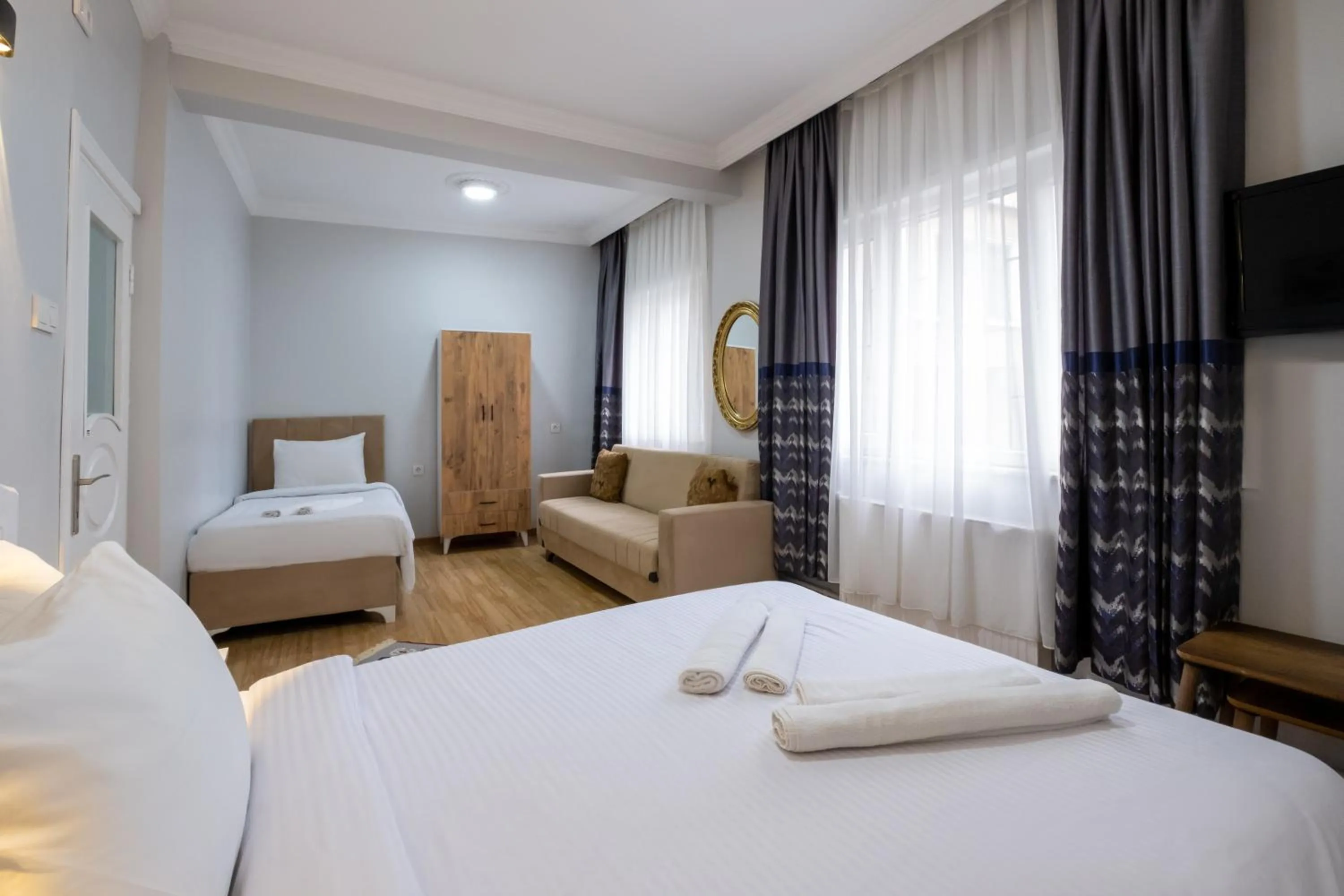 Bed in İSTANBLUE TAKSİM APART HOTEL