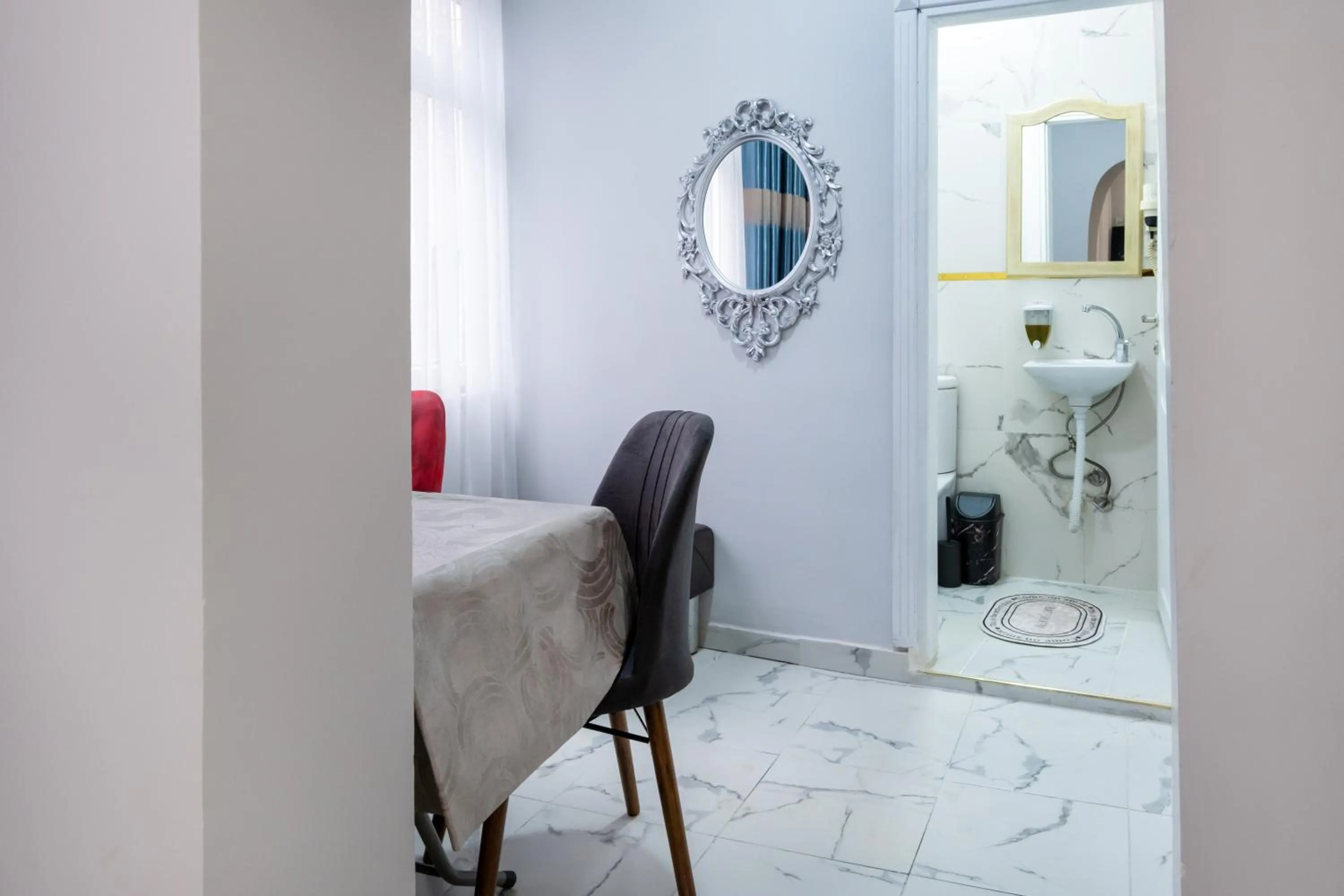 Bathroom in İSTANBLUE TAKSİM APART HOTEL