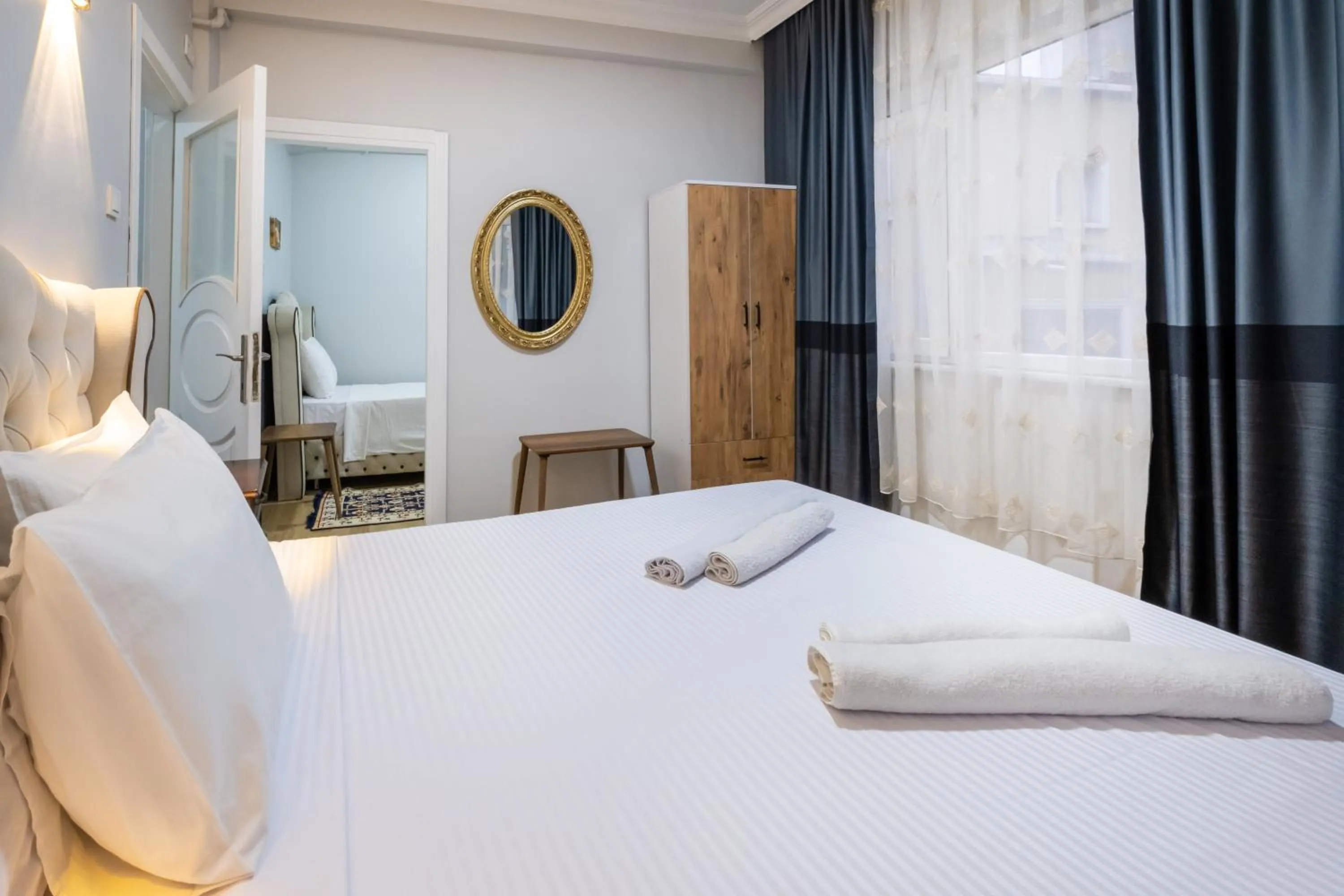 Bed in İSTANBLUE TAKSİM APART HOTEL