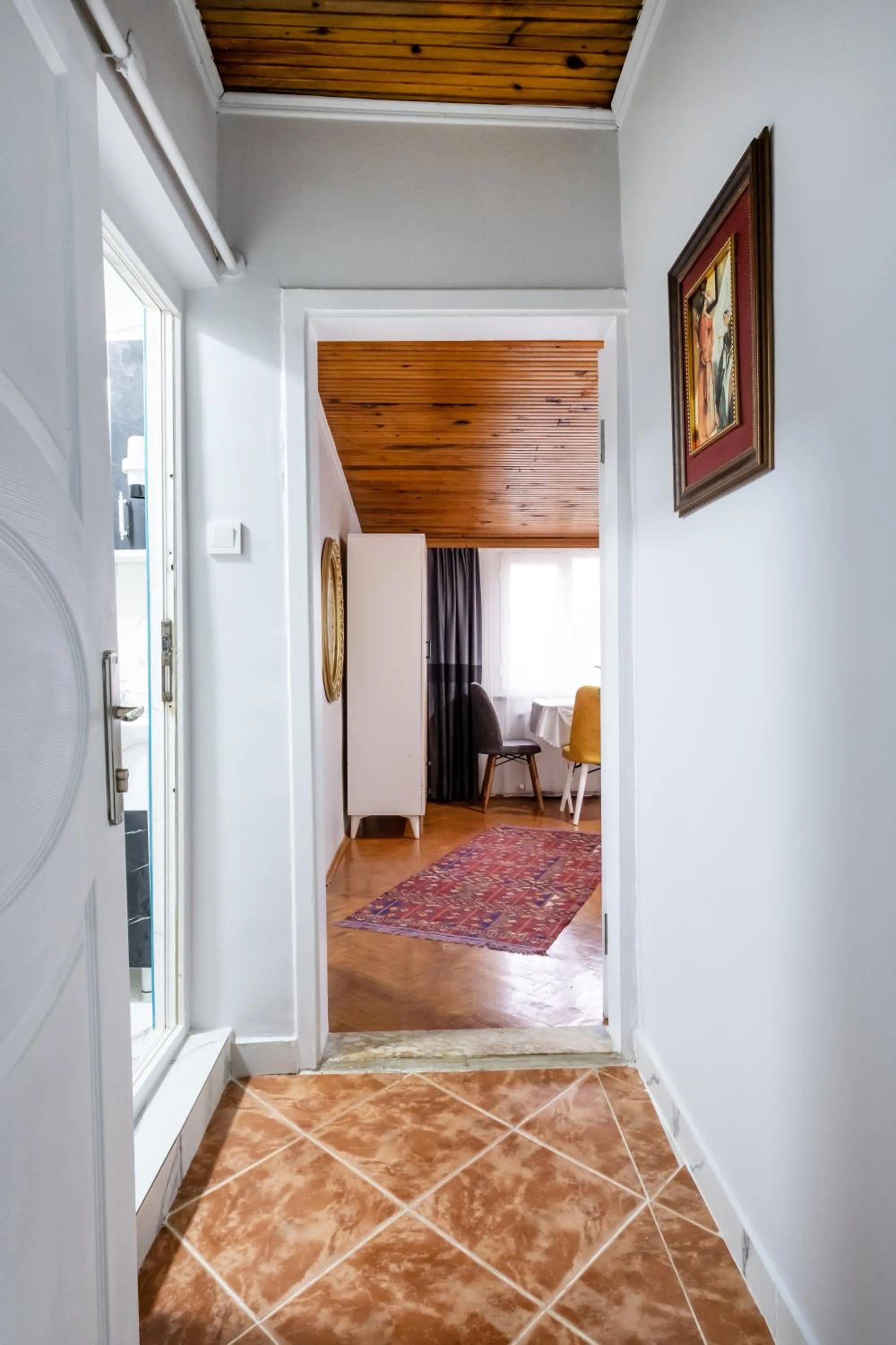 wardrobe, Bed in İSTANBLUE TAKSİM APART HOTEL