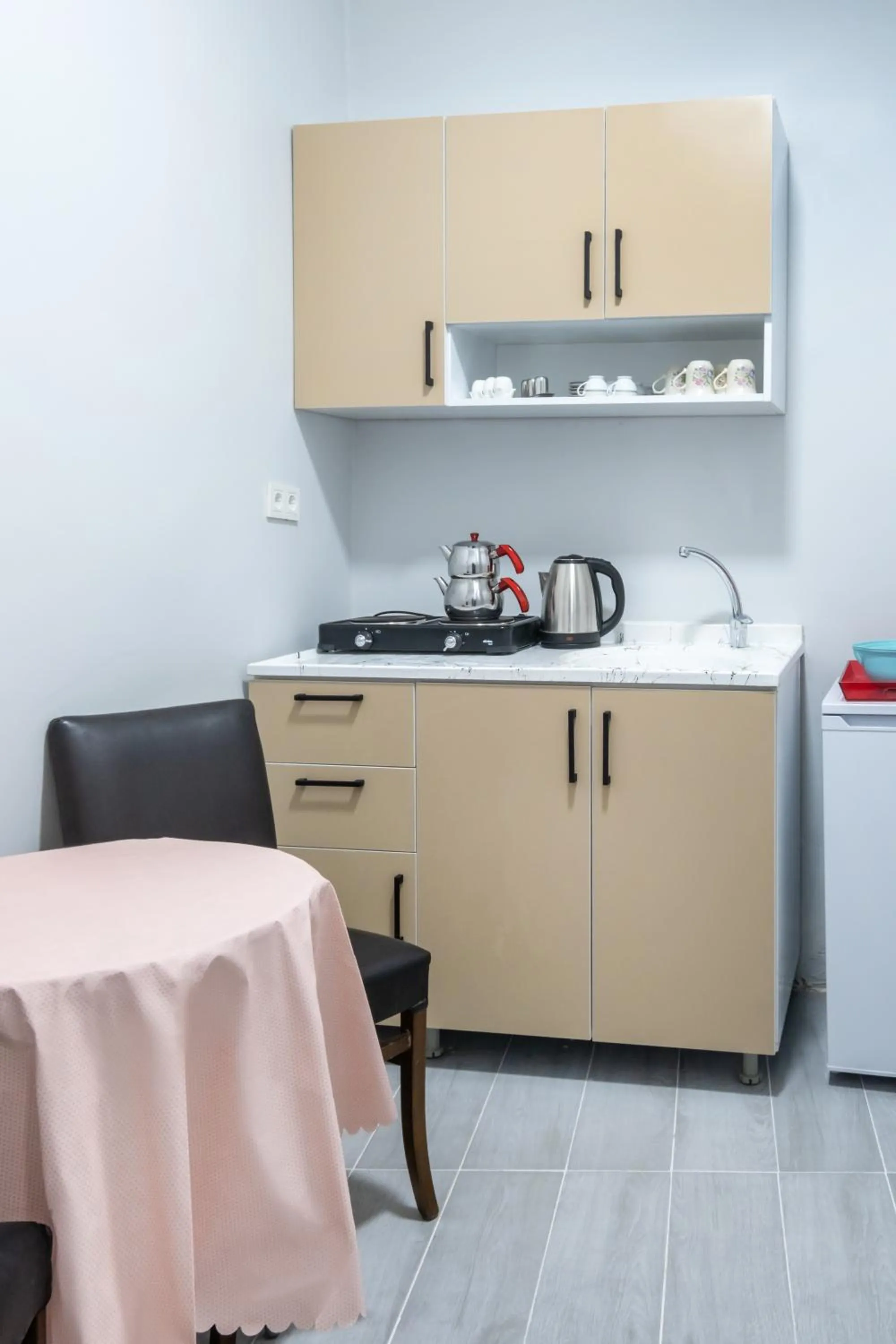 Coffee/tea facilities in İSTANBLUE TAKSİM APART HOTEL