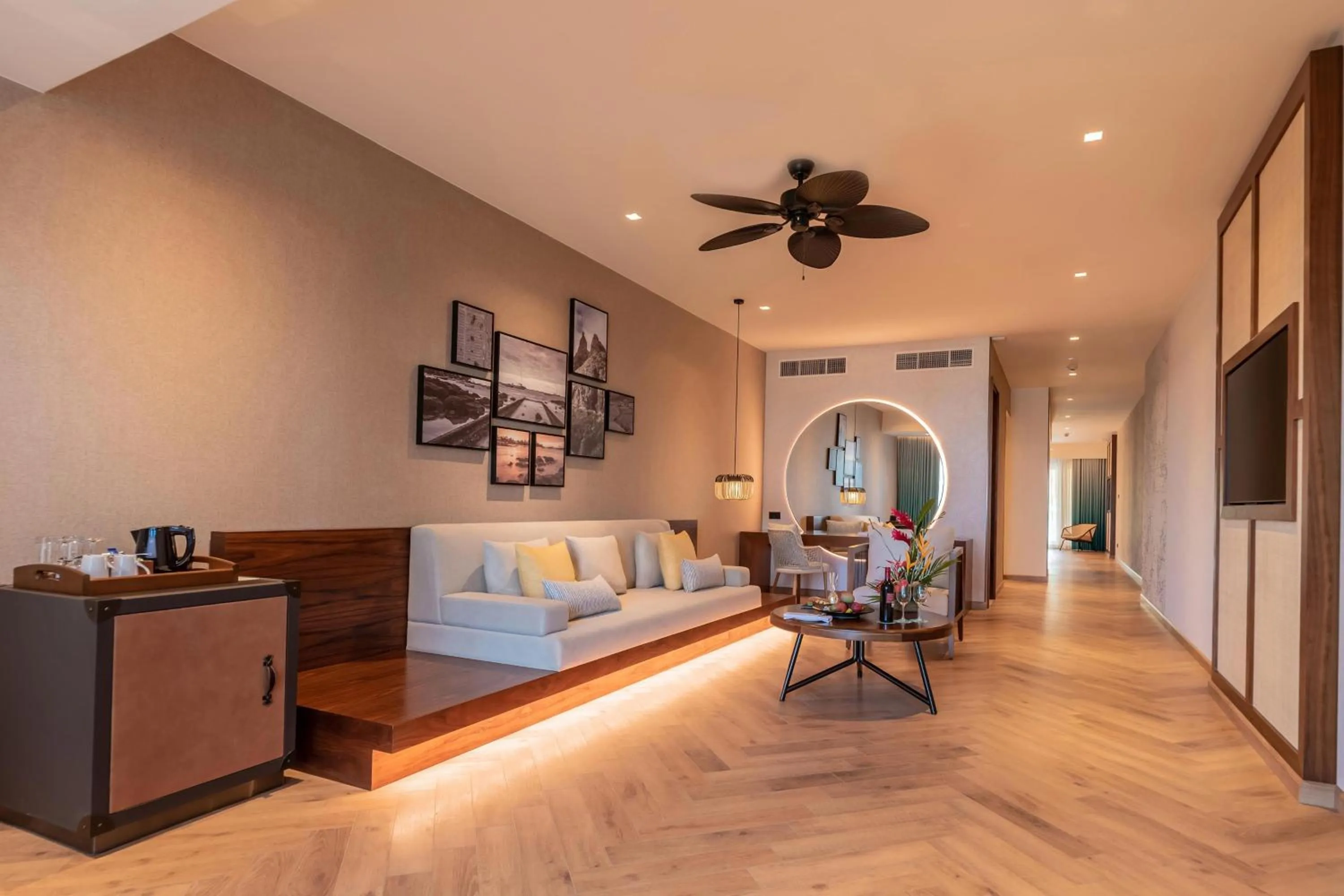 Swimming pool in Le Meridien Ile Maurice