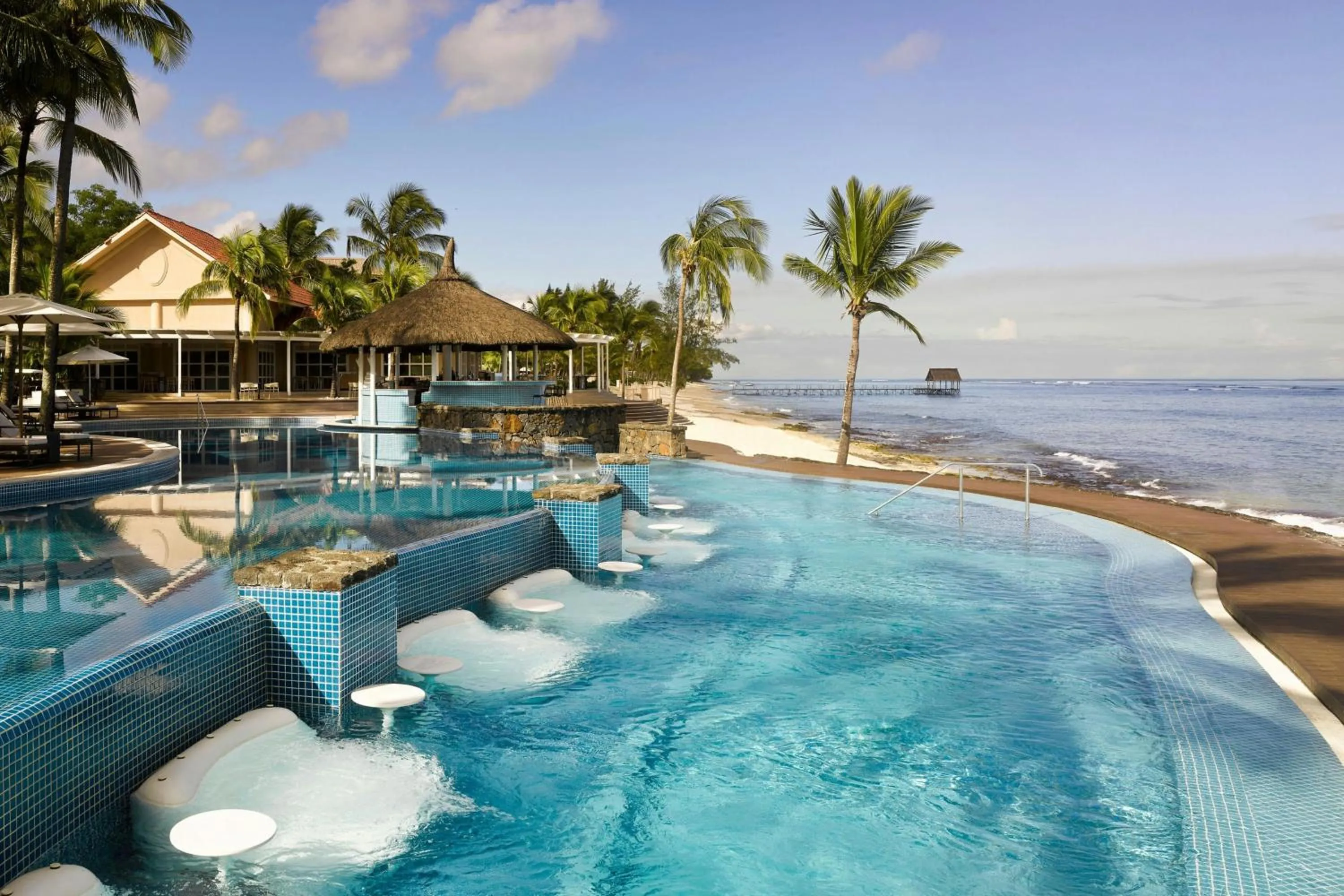 Swimming pool in Le Meridien Ile Maurice