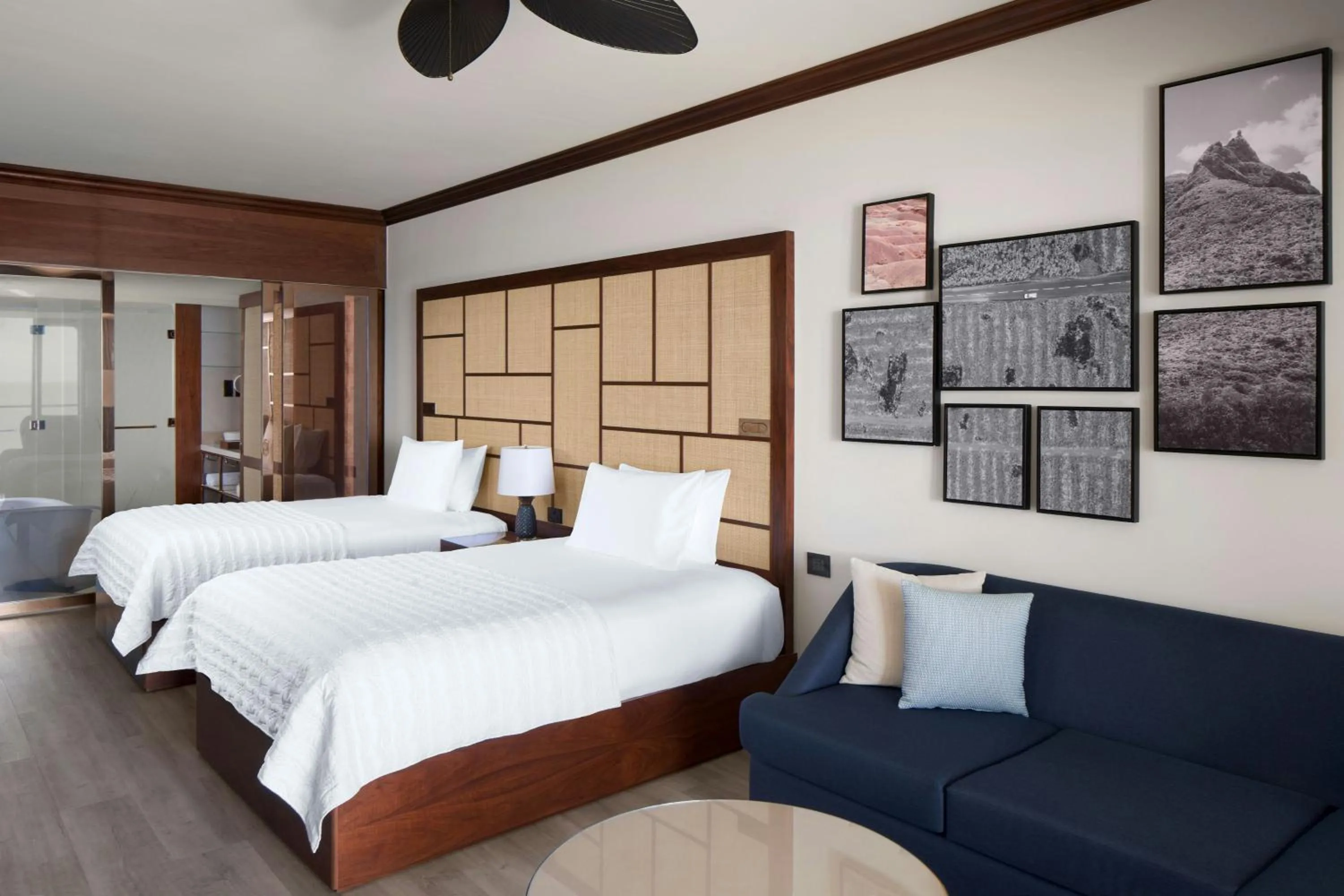 Beach, Bed in Le Meridien Ile Maurice