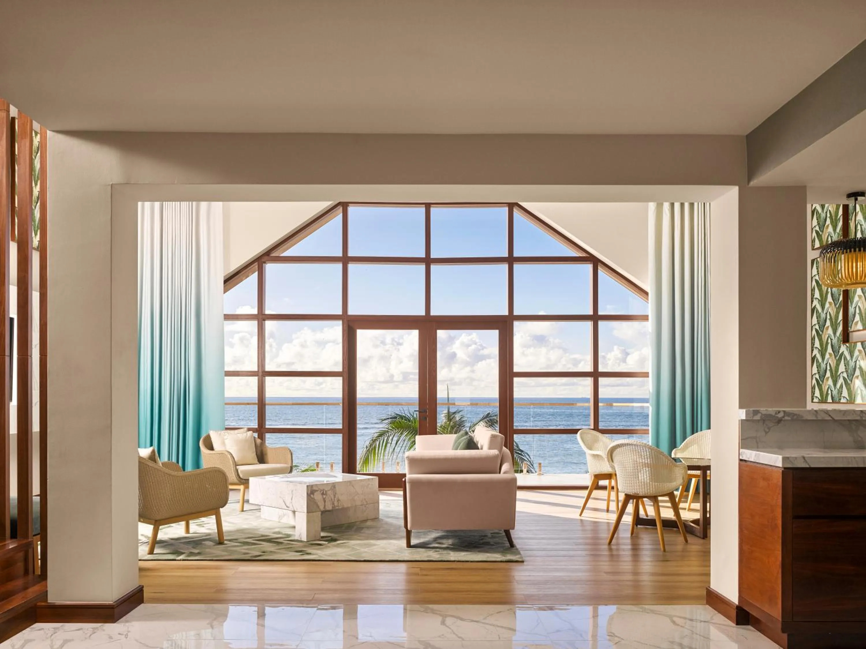 Living room in Le Meridien Ile Maurice