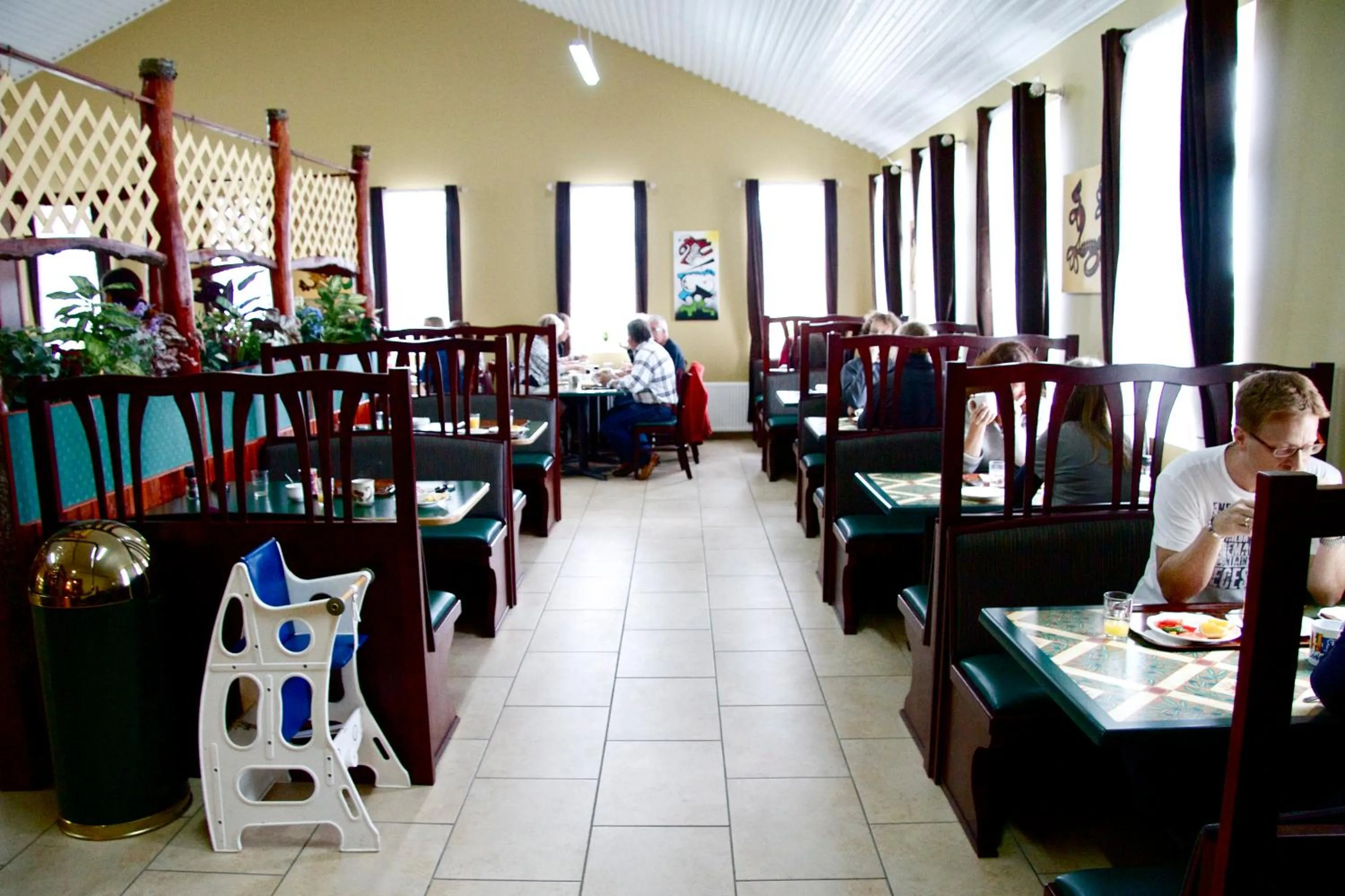 Restaurant/places to eat in Hotel Vogar