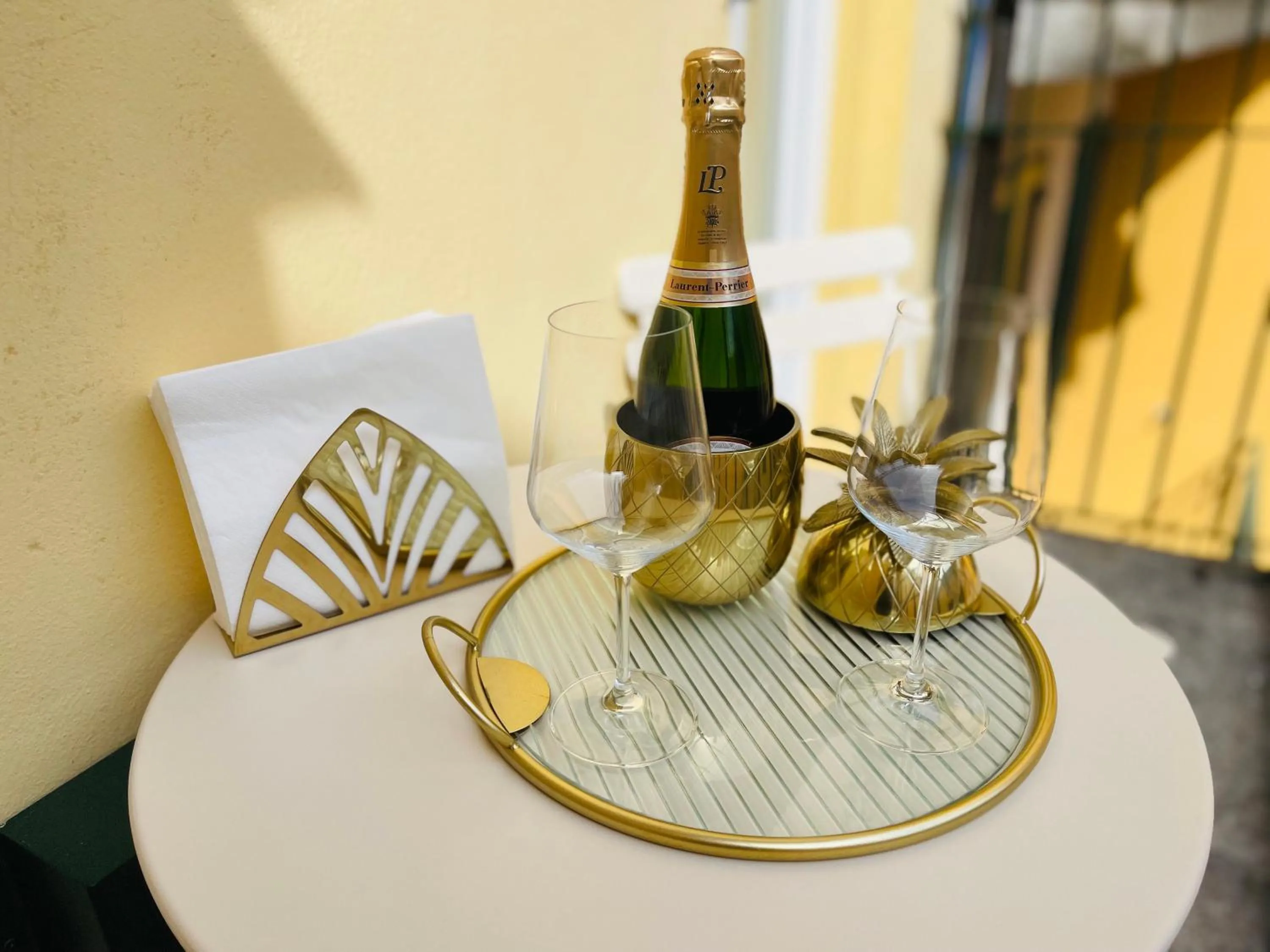 Drinks in Bellagio Luxury Suites Apartments