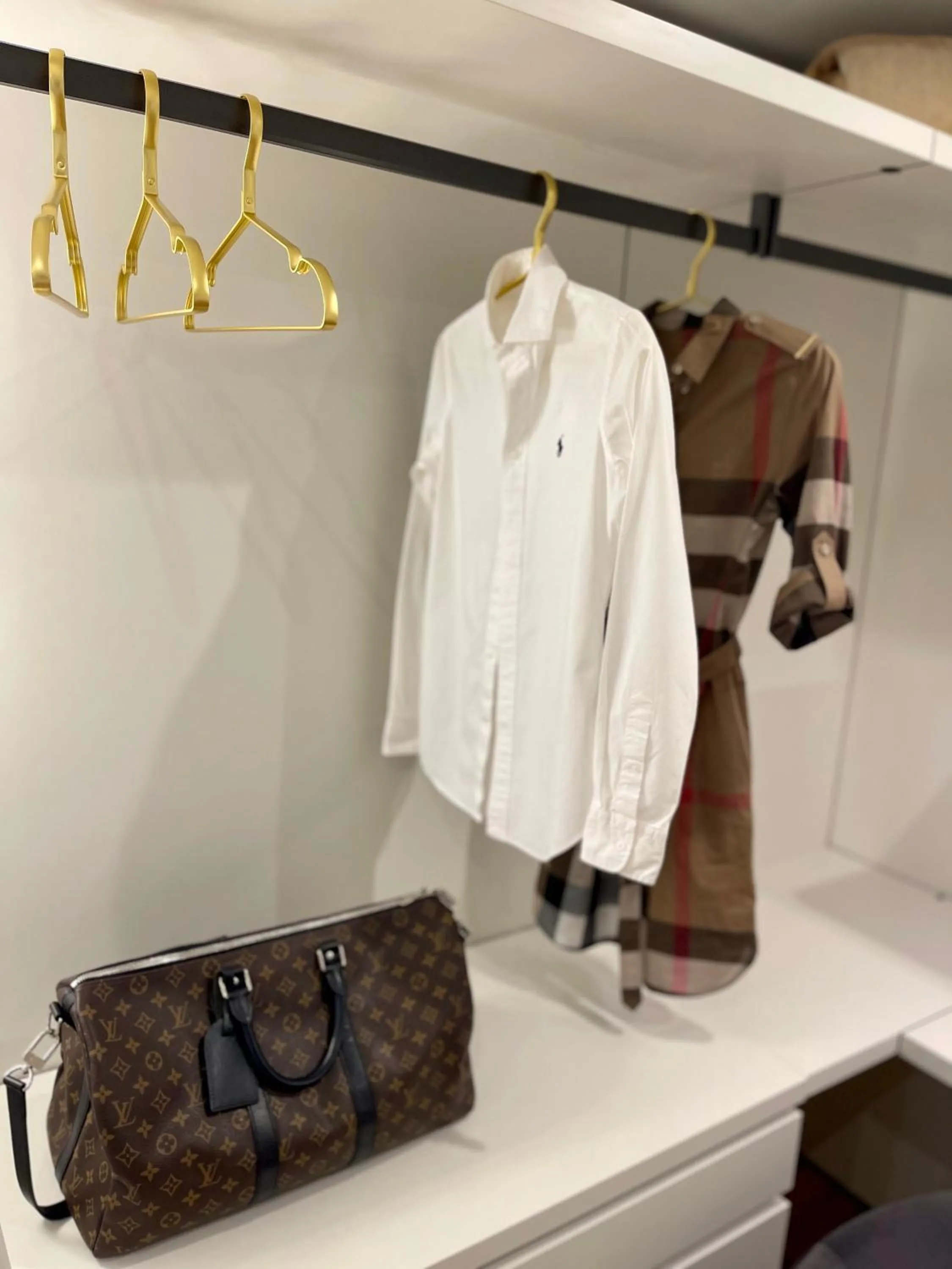 Bellagio Luxury Suites Apartments