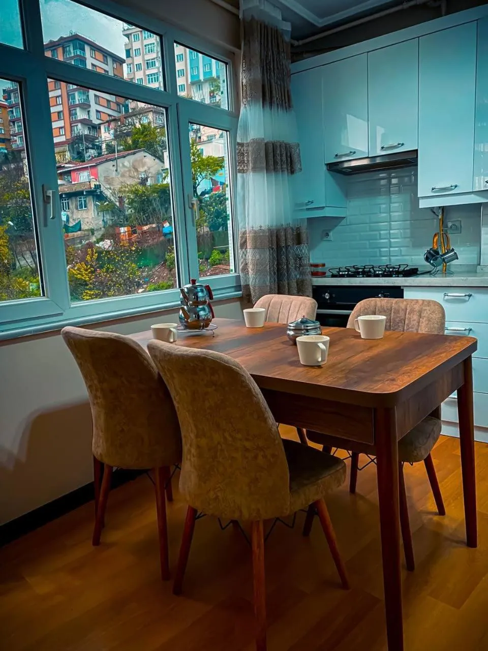 Dining area in Eyüpsultan ABS Suites