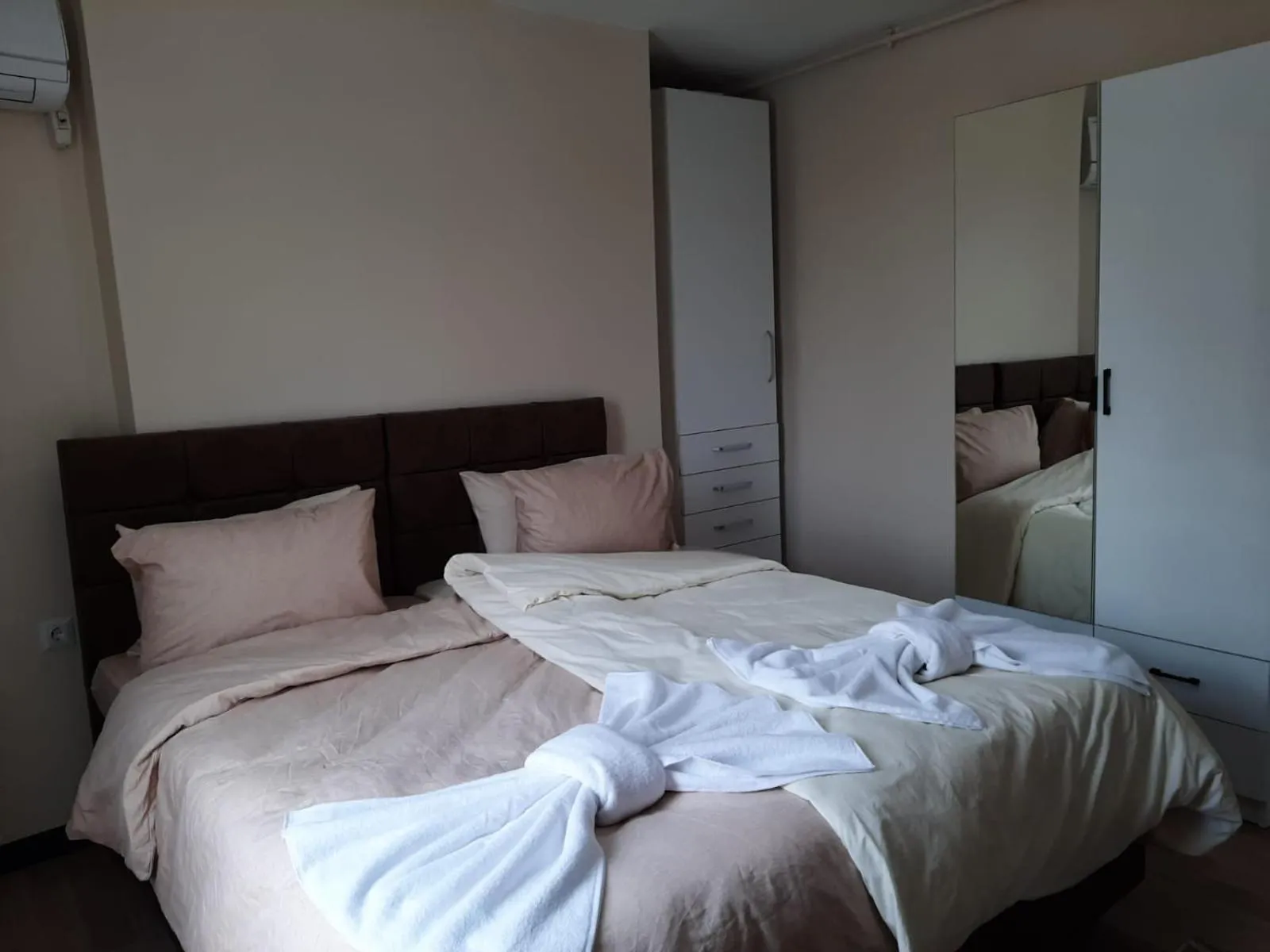 Bed in Eyüpsultan ABS Suites