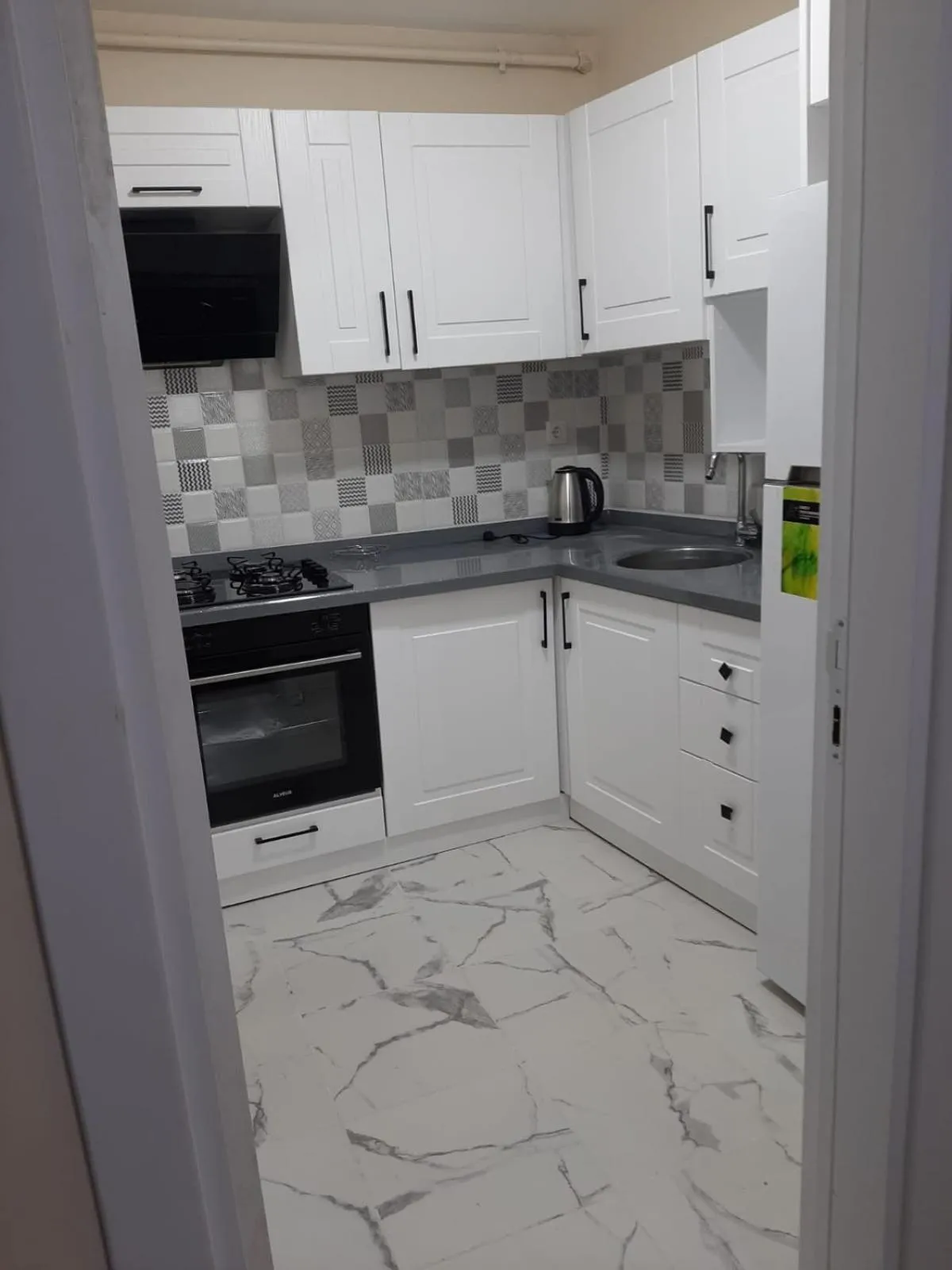 Kitchen or kitchenette in Eyüpsultan ABS Suites