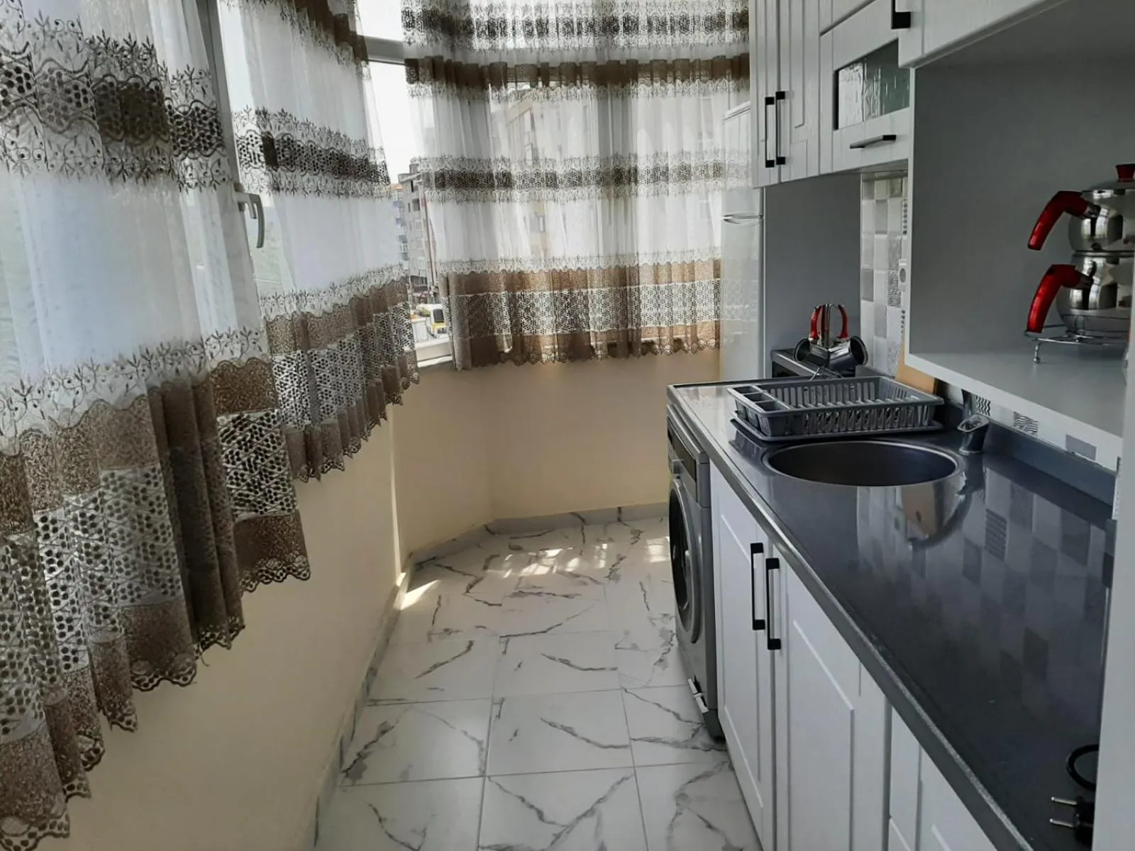 Kitchen or kitchenette in Eyüpsultan ABS Suites