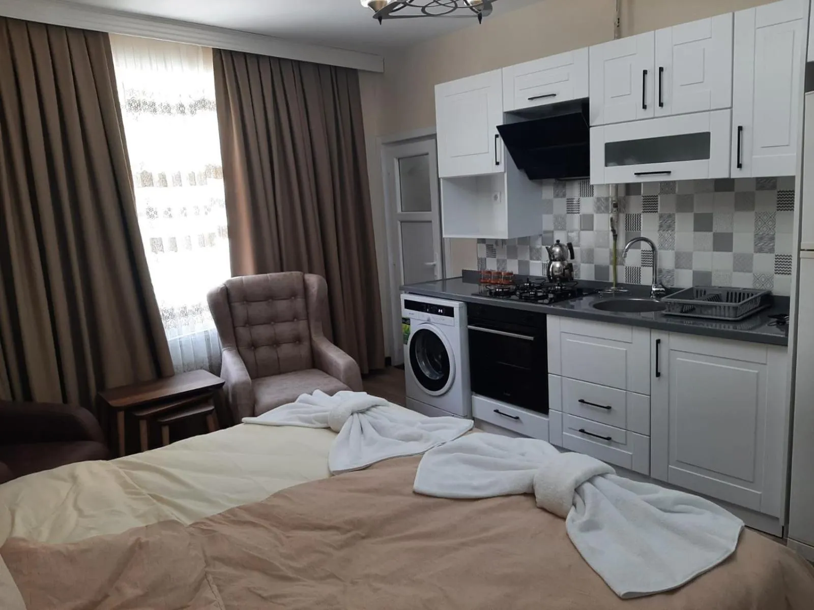 Bed in Eyüpsultan ABS Suites