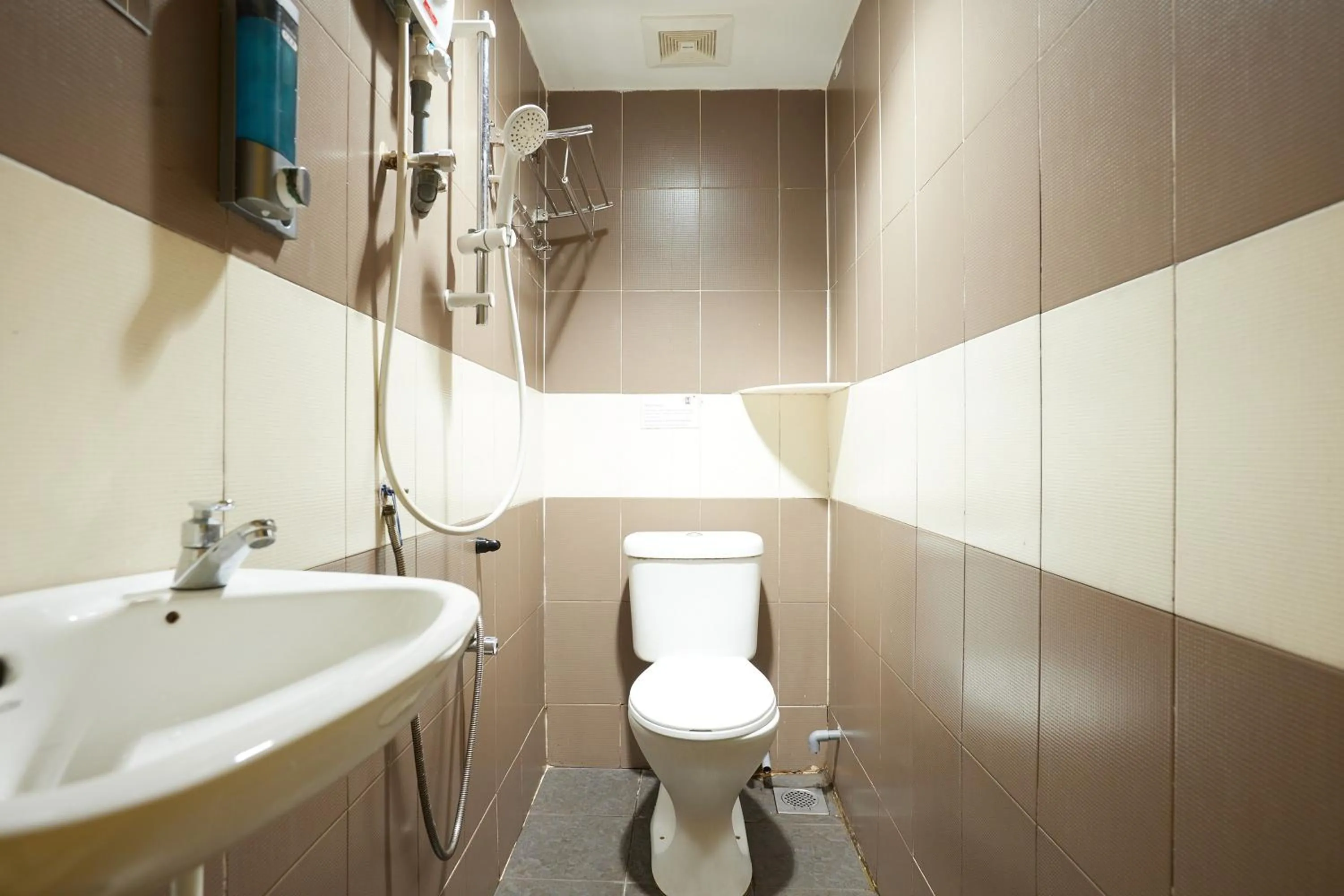 Bathroom in Hotel Inap Sri Gombak