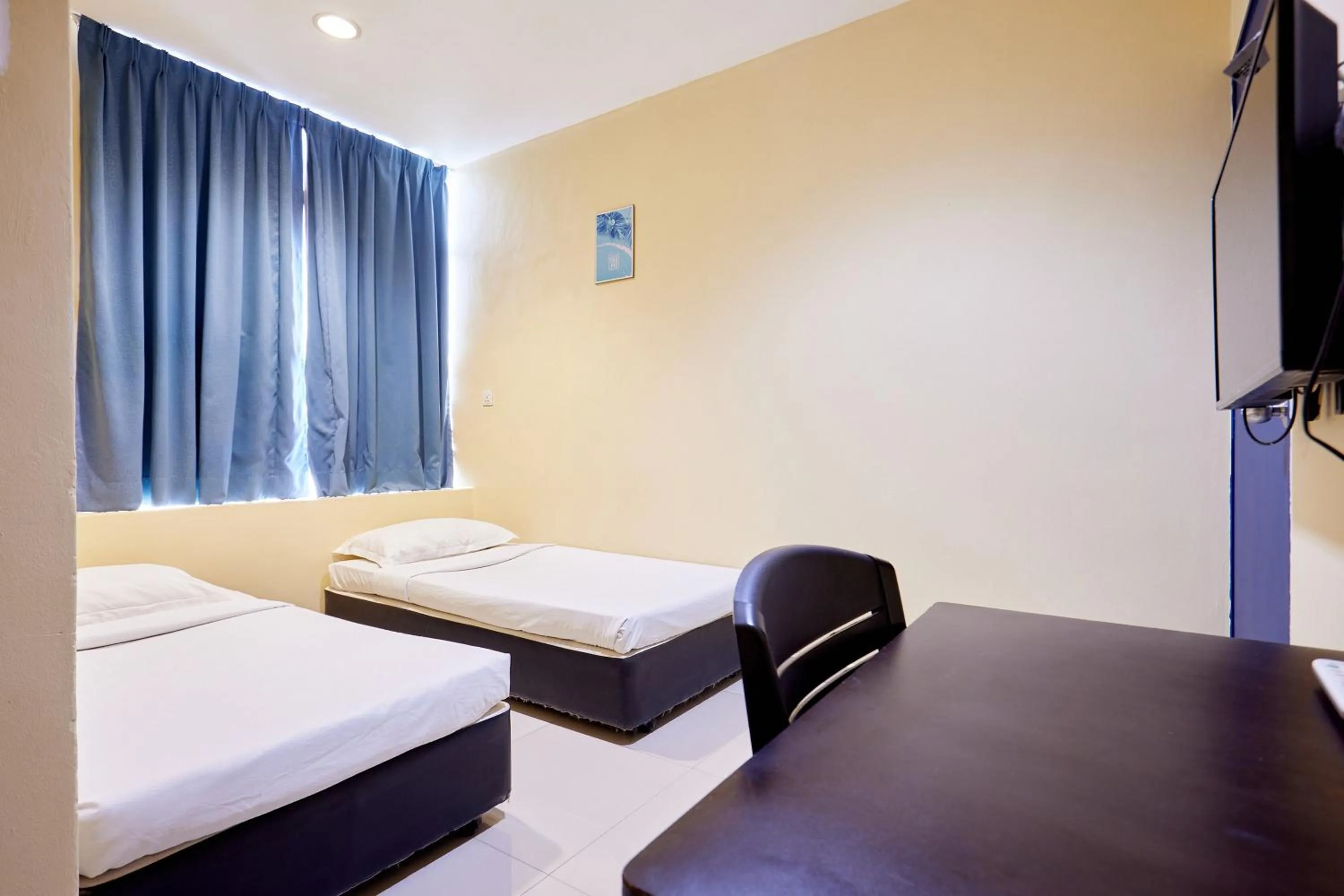 Bedroom, Bed in Hotel Inap Sri Gombak