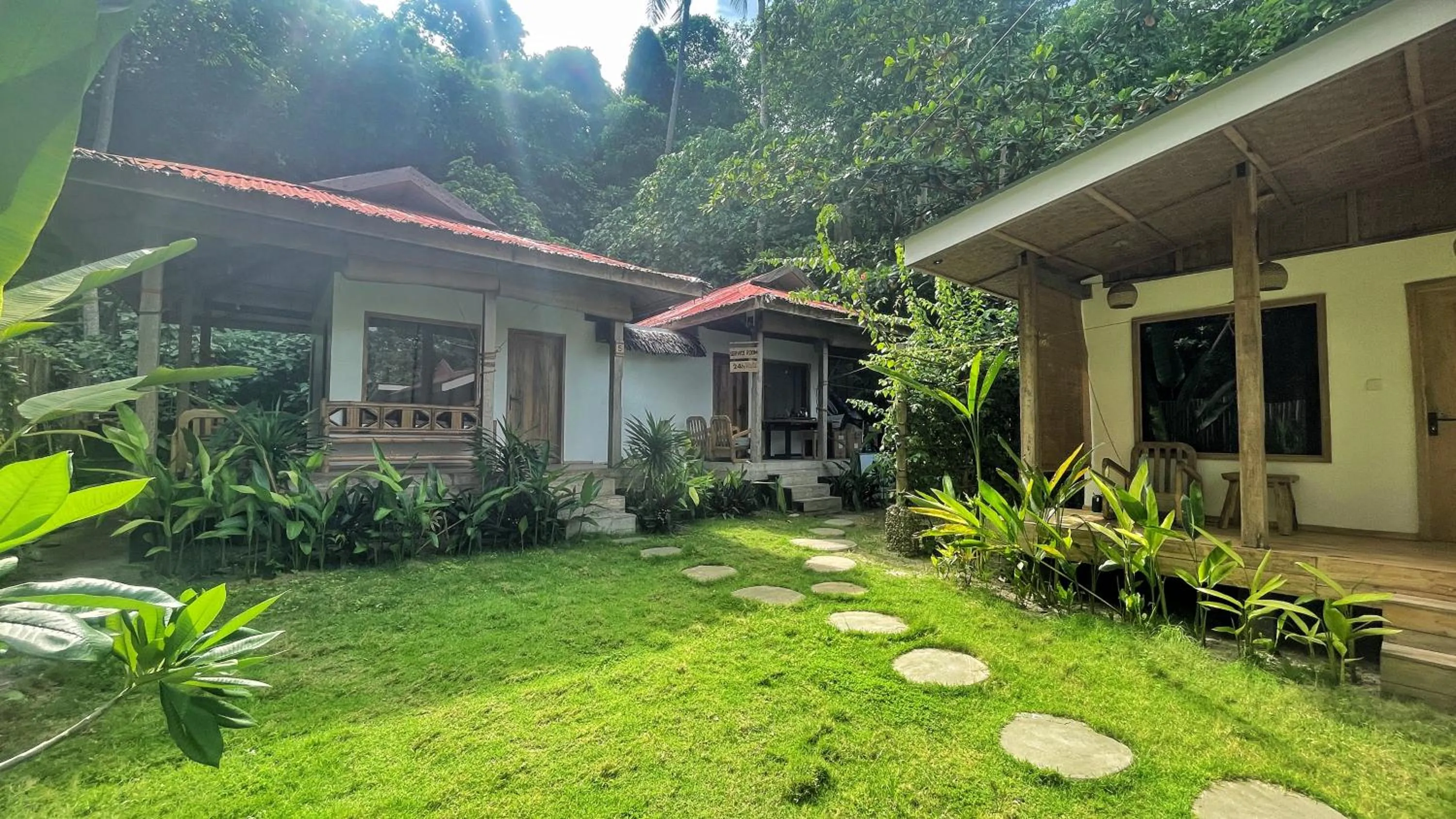 AA Jungle Guesthouse