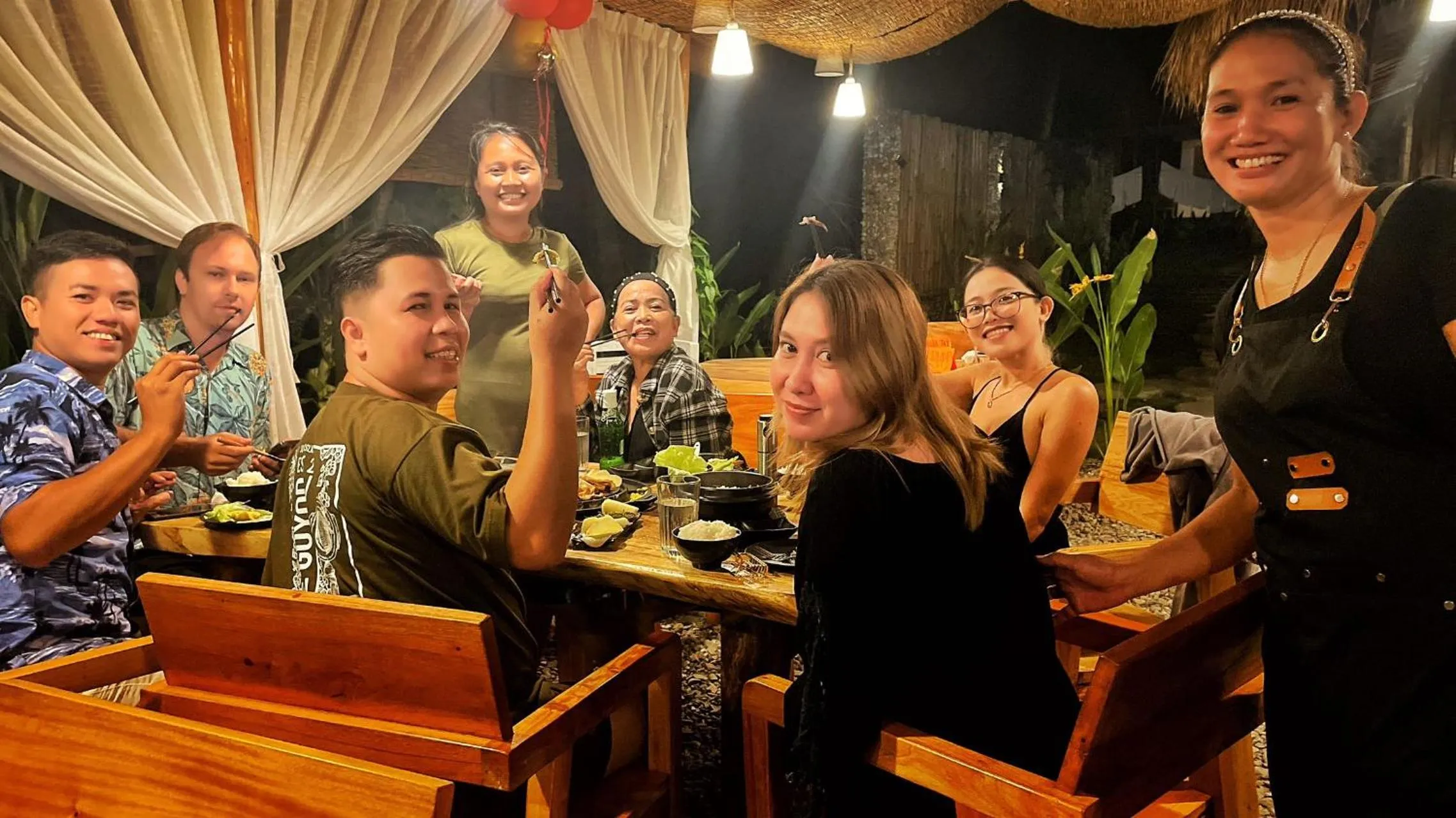 Restaurant/places to eat in AA Jungle Guesthouse