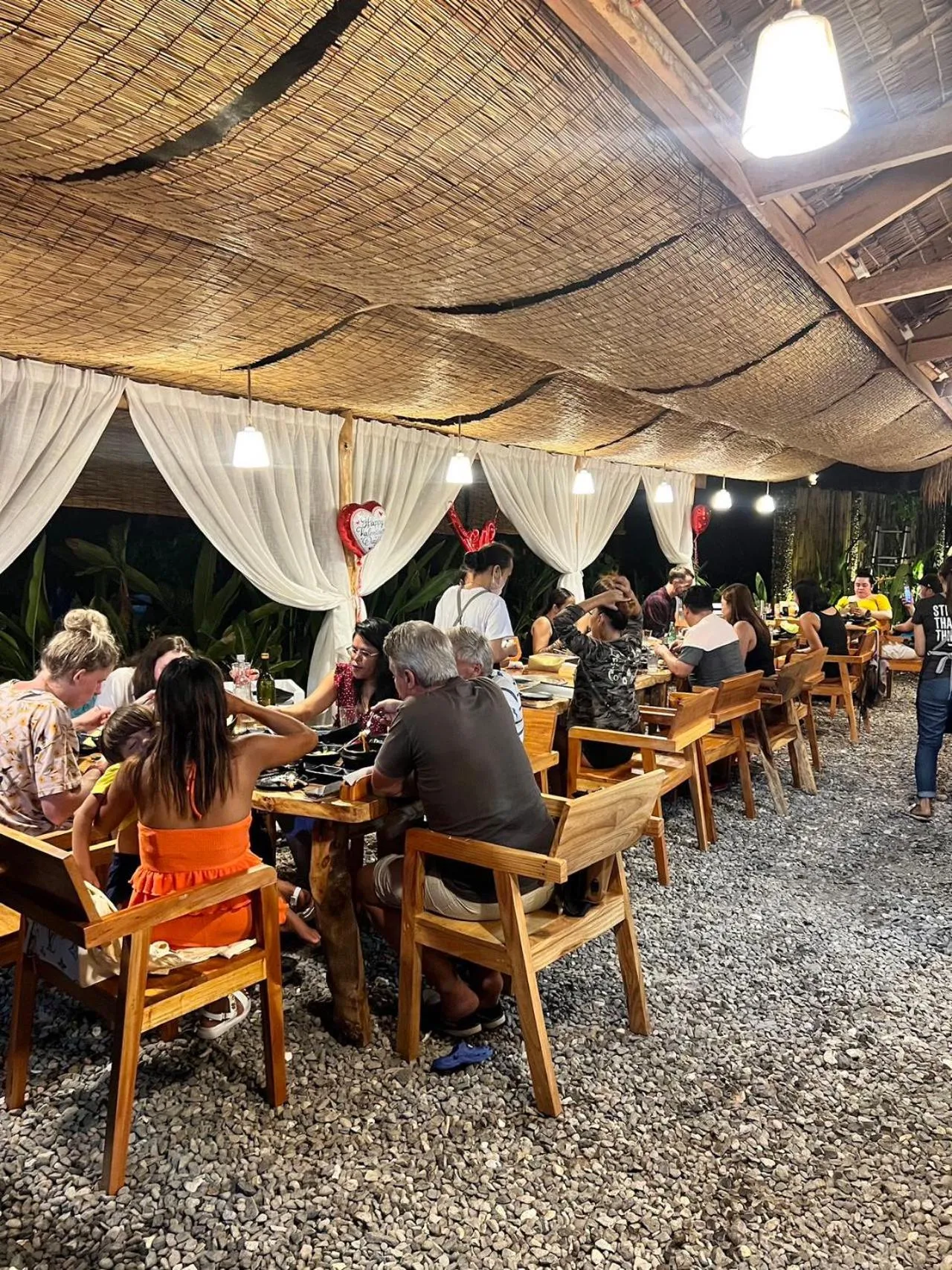 Restaurant/places to eat in AA Jungle Guesthouse