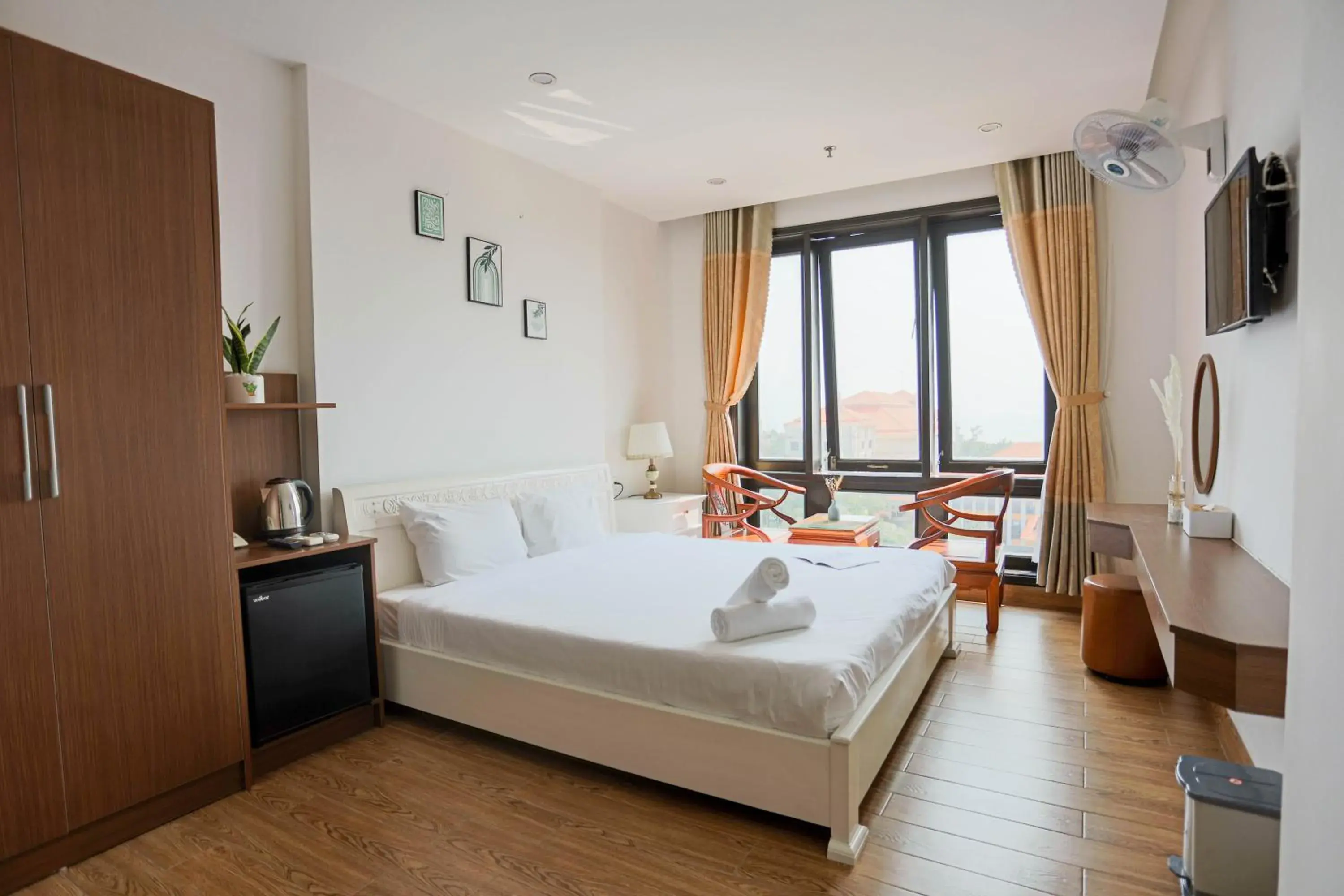 Deluxe Double Room with Side Sea View - single occupancy in SeaColor Beachstay Danang Hotel by Haviland Deluxe Double Room with Side Sea View - single occupancy in SeaColor Beachstay Danang Hotel by Haviland