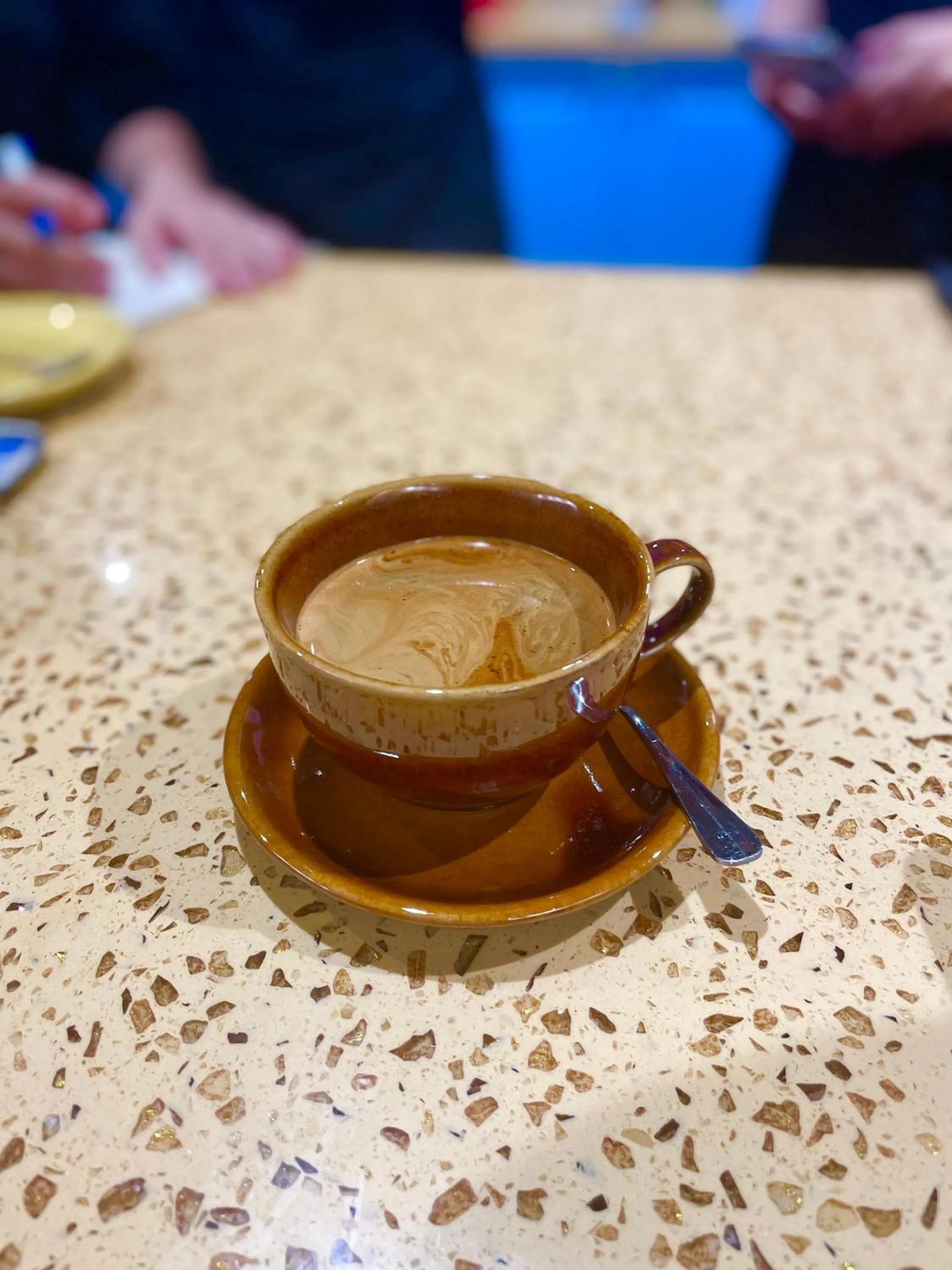 Restaurant/places to eat in Ahu Hotel & Apartment