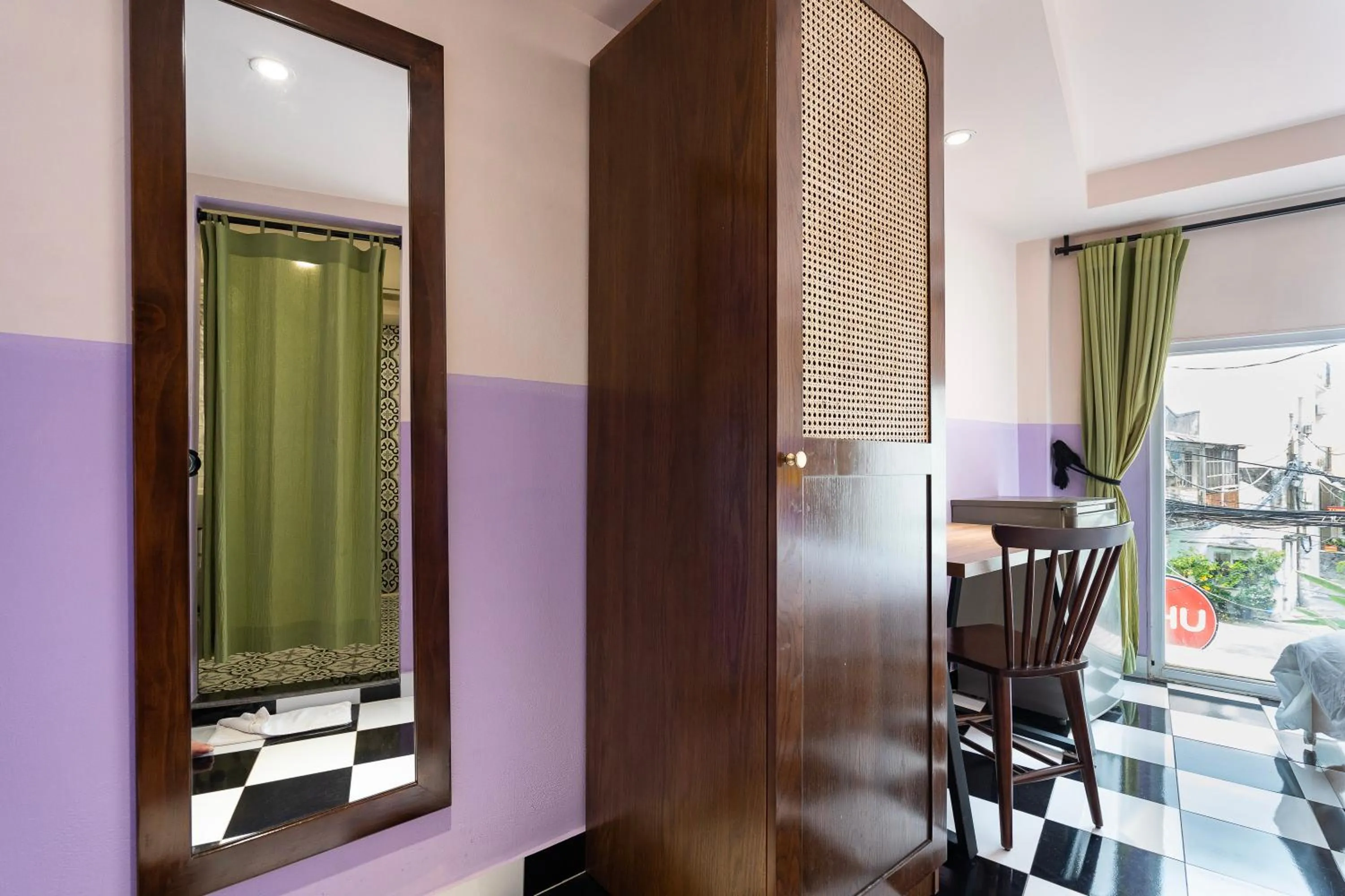 Ahu Hotel & Apartment