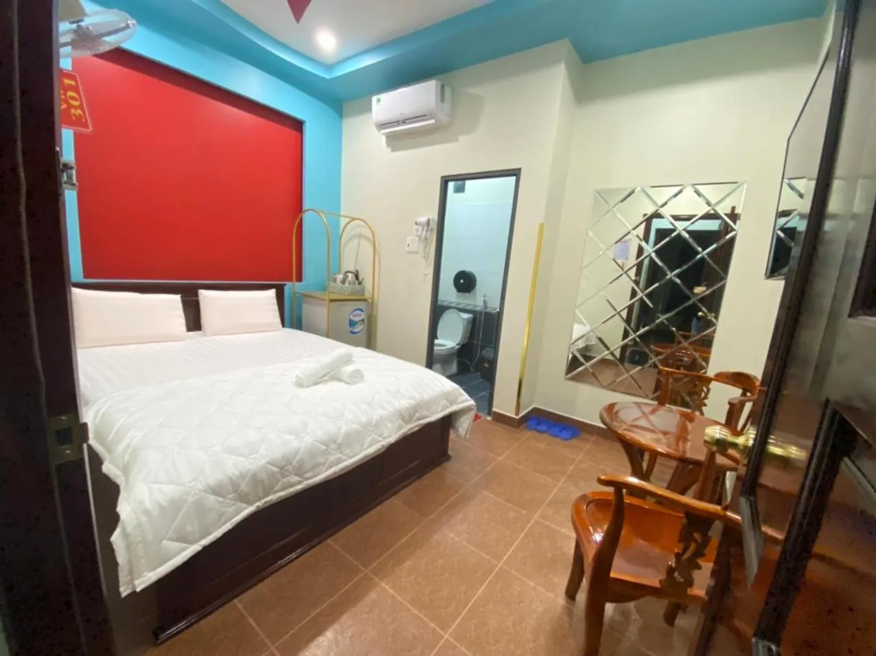 Double Room in HOTEL THU HÀ