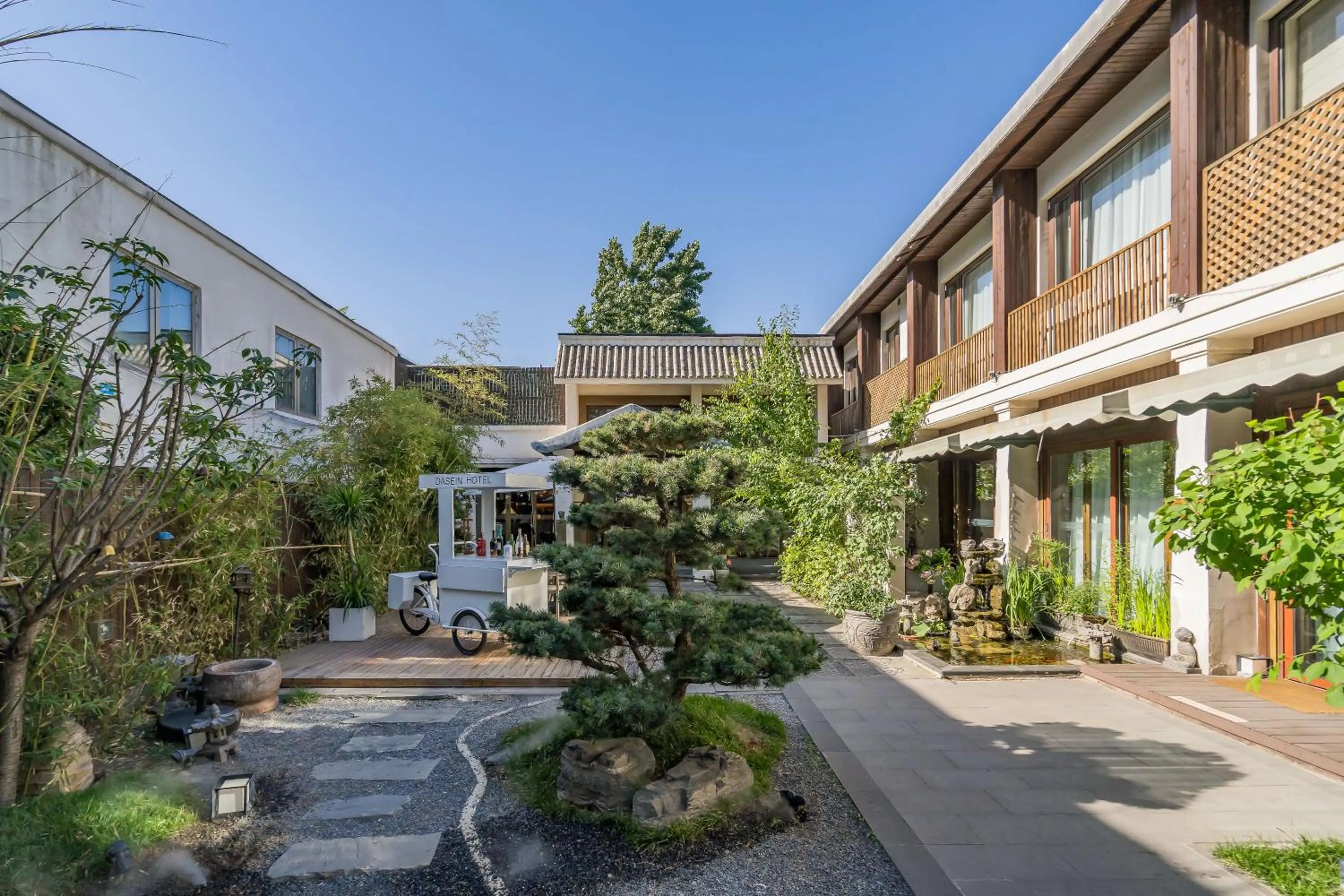 Property building in Dasein Youlan Hotel-Near the Forbidden City, Tiananmen Square, Guijie Street, Beihai Park, Jingshan Park, and Yonghe Temple