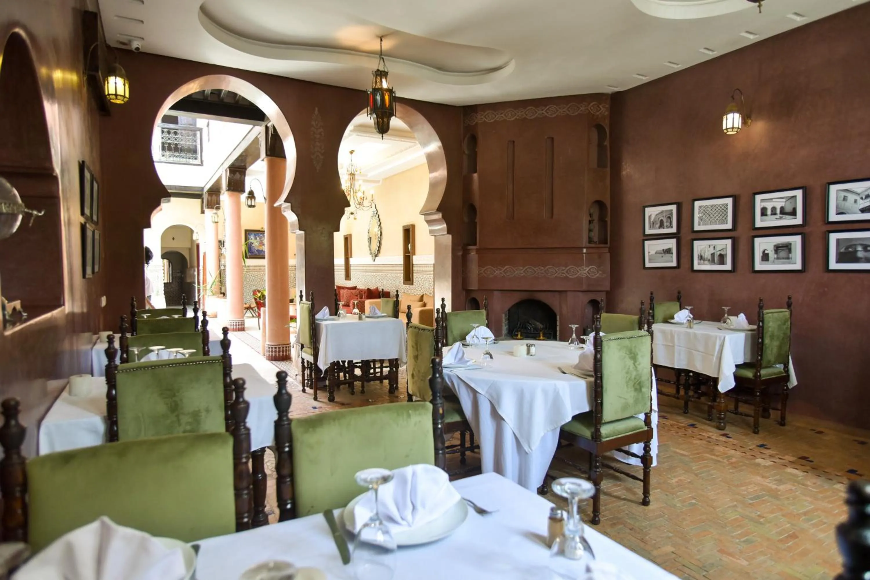 Restaurant/places to eat in Riad Yacout
