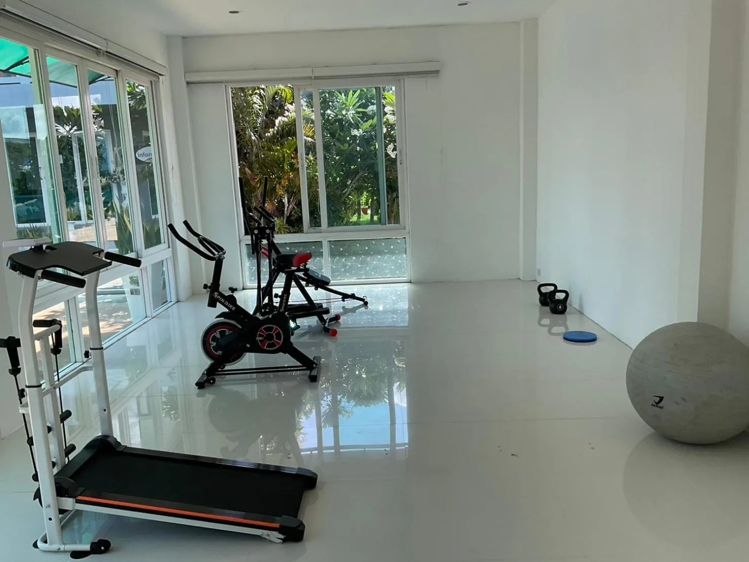 Fitness centre/facilities in The Sand Beach Pattaya