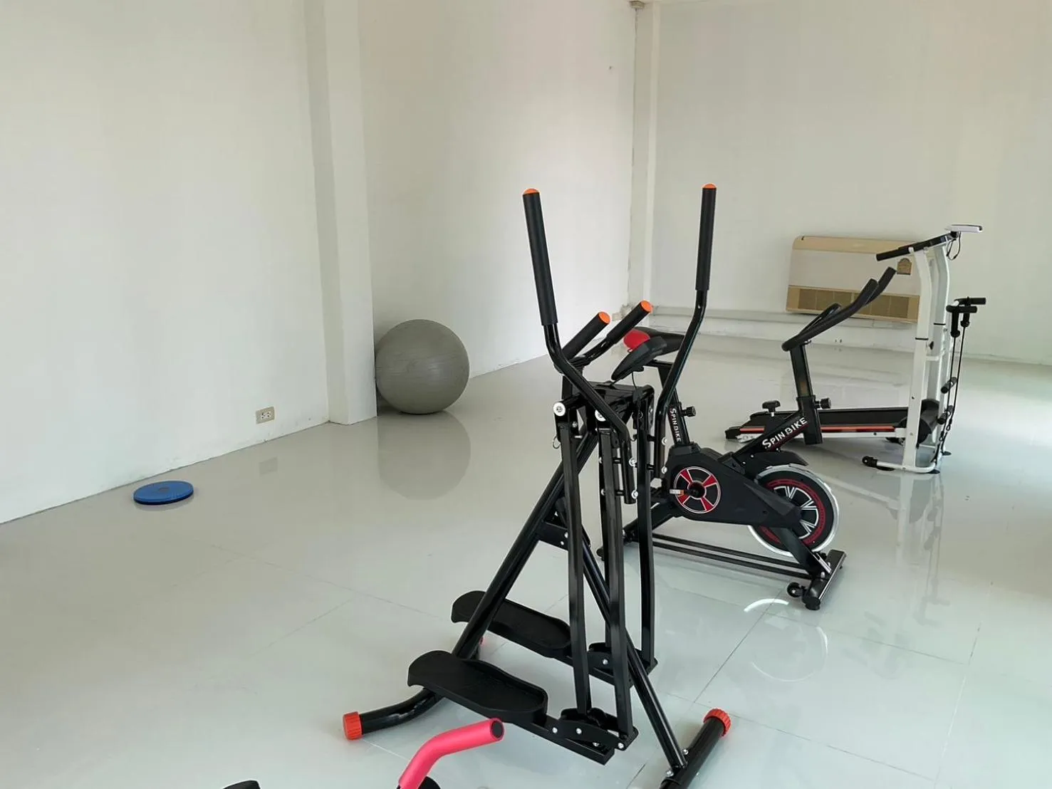 Fitness centre/facilities in The Sand Beach Pattaya