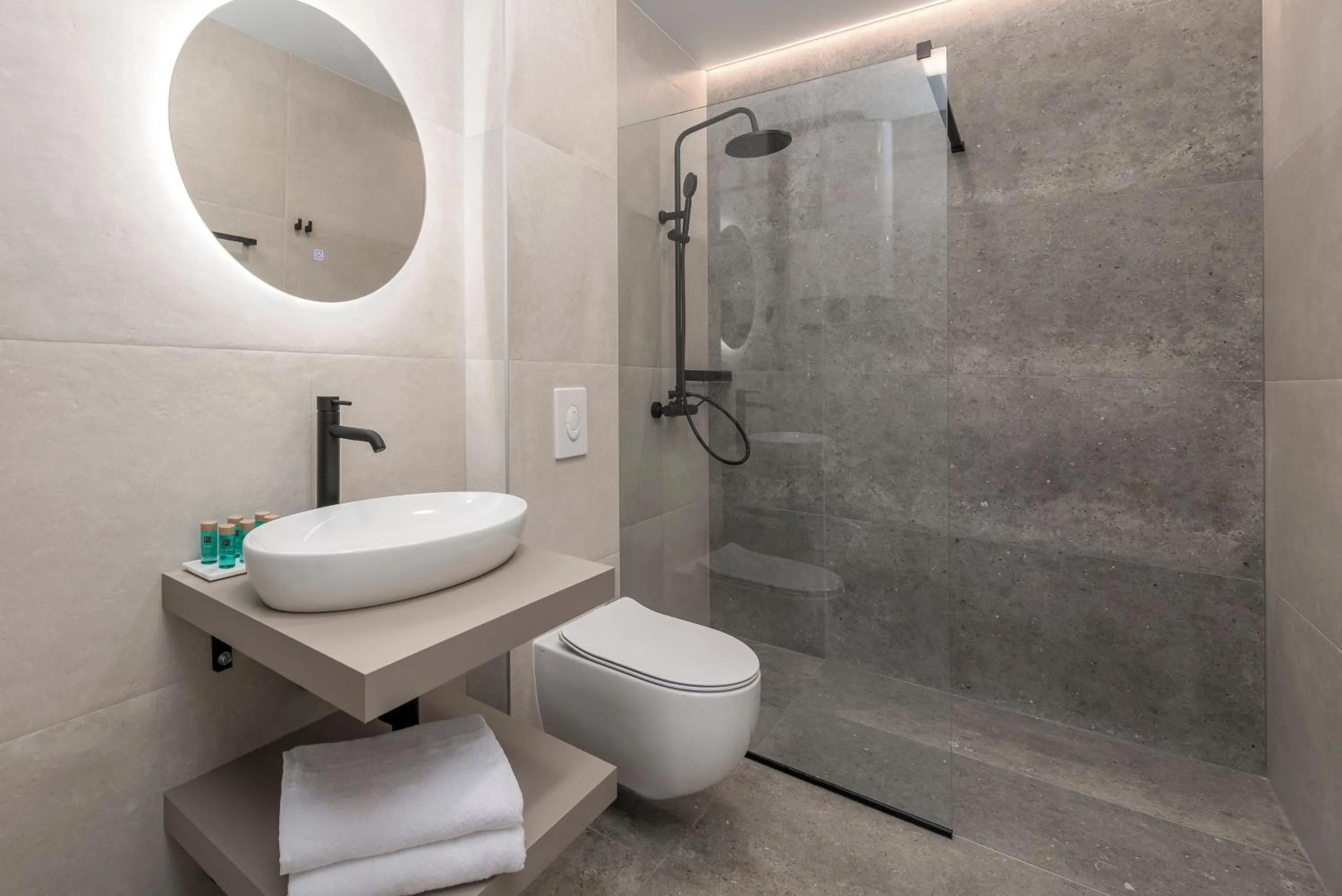 Shower in "Villa AnMari" The Cavtat View Residence