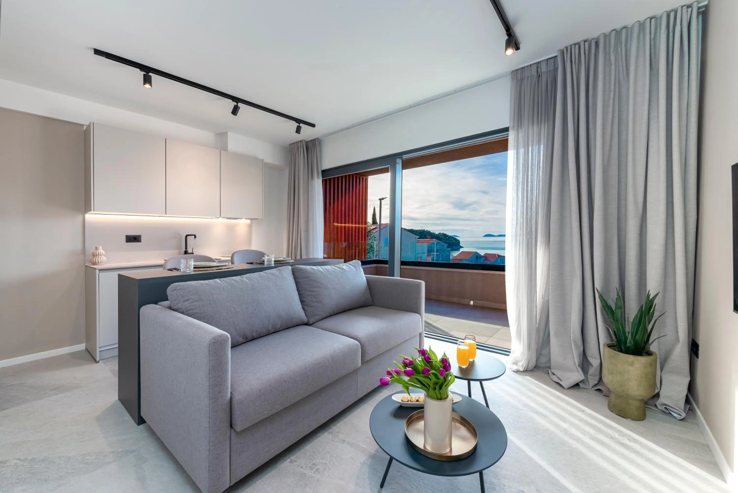 Kitchen or kitchenette in "Villa AnMari" The Cavtat View Residence